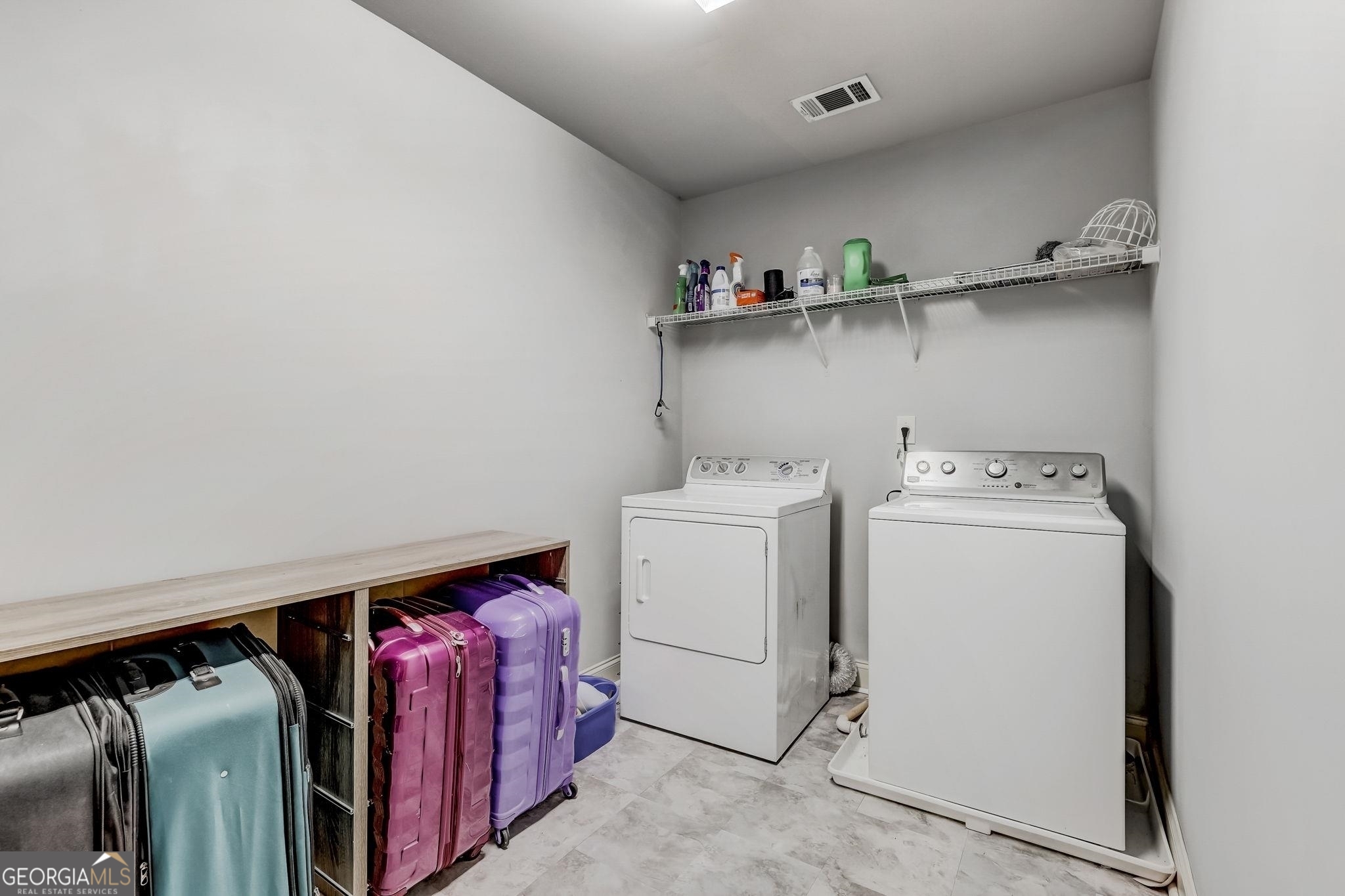 427 Oscar Court