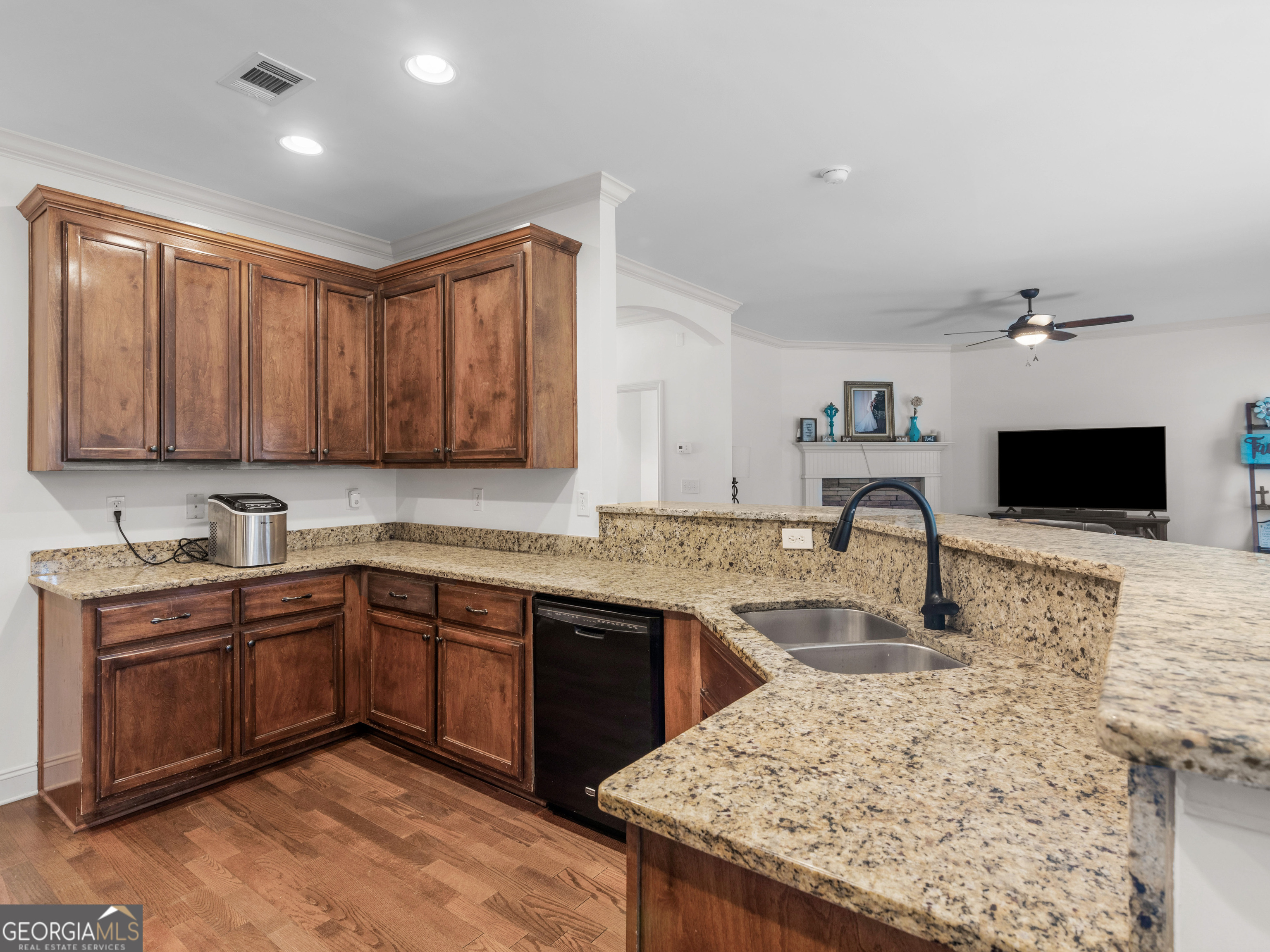 427 Oscar Court