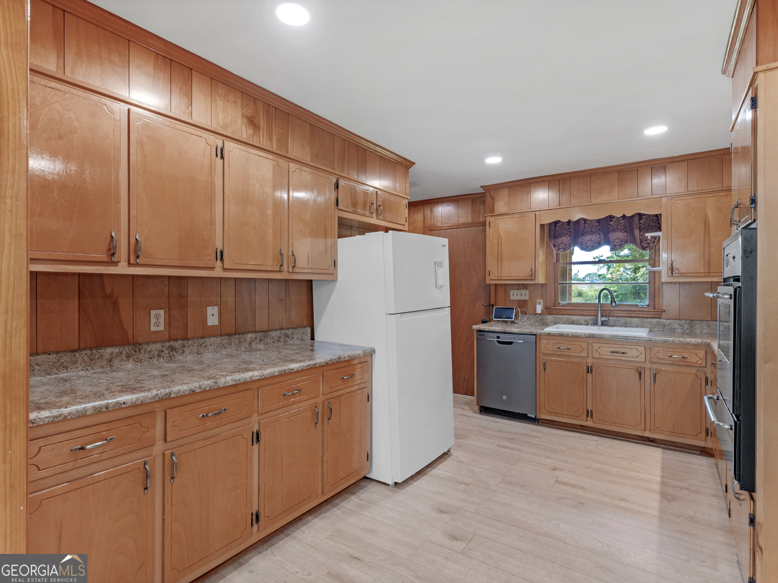 3 Ridge Drive