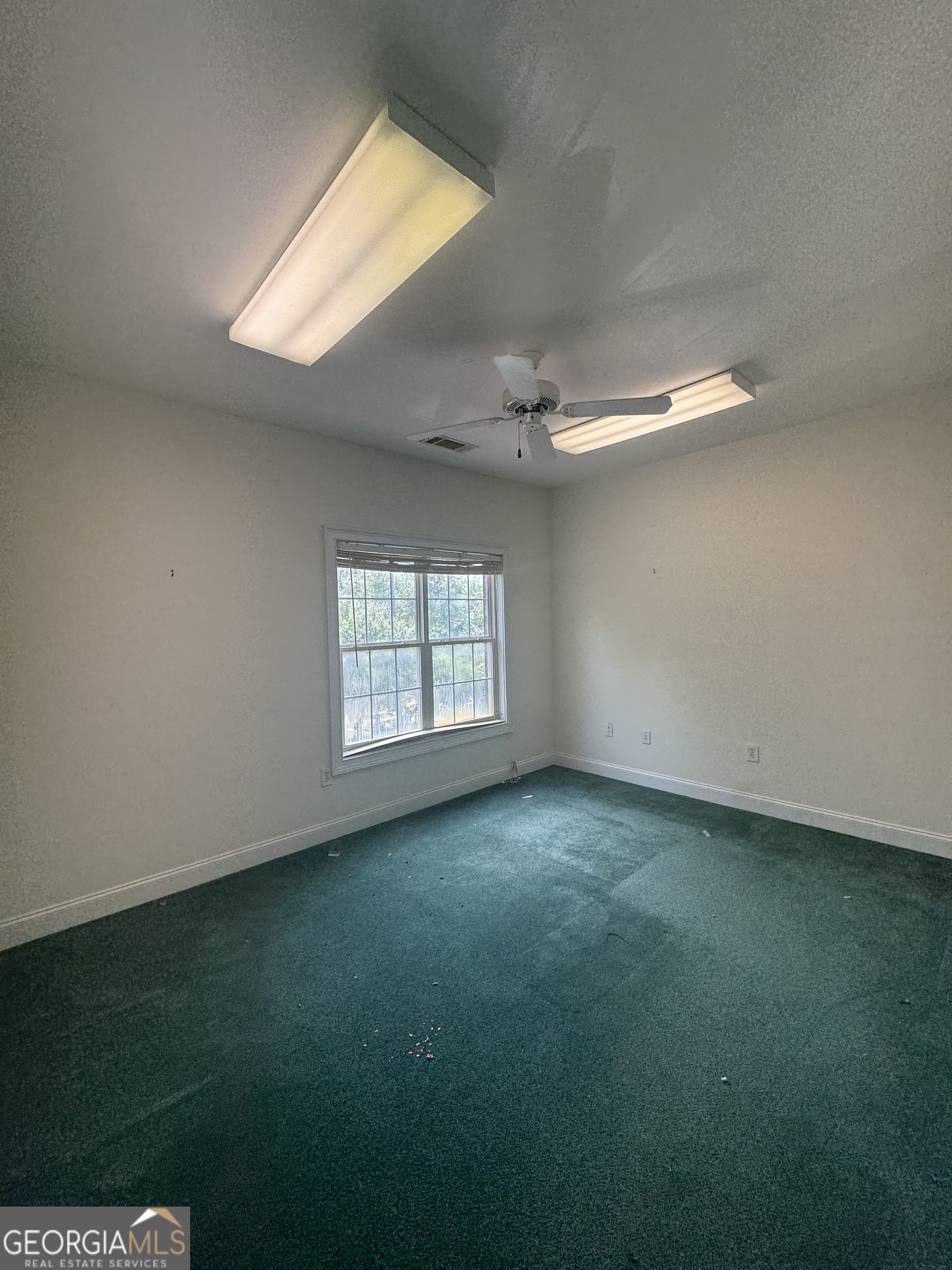 356 Corporate Center Court