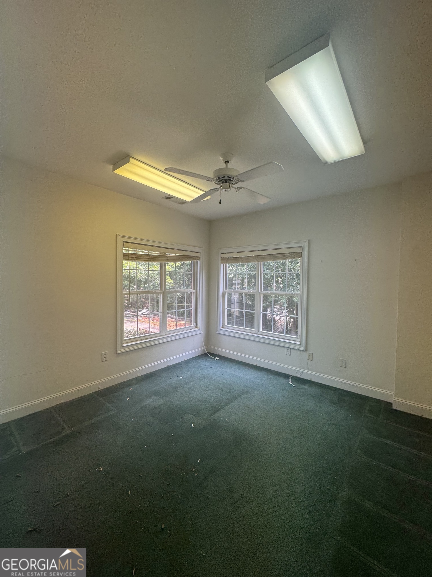 356 Corporate Center Court