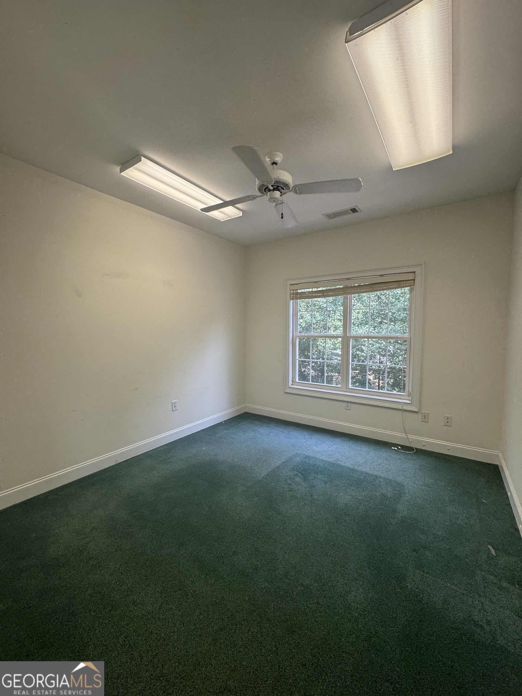 356 Corporate Center Court