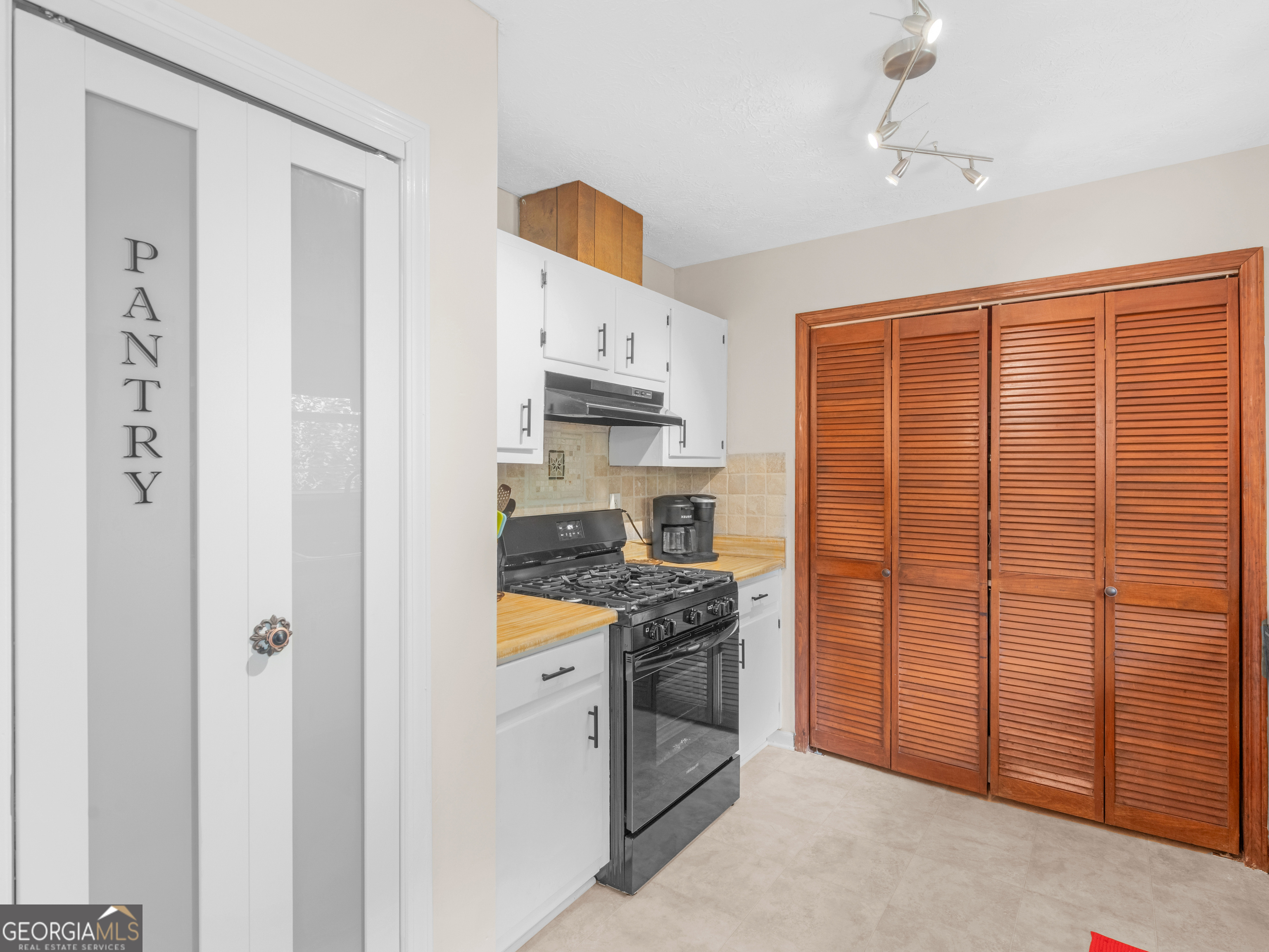 155 Greenview Terrace