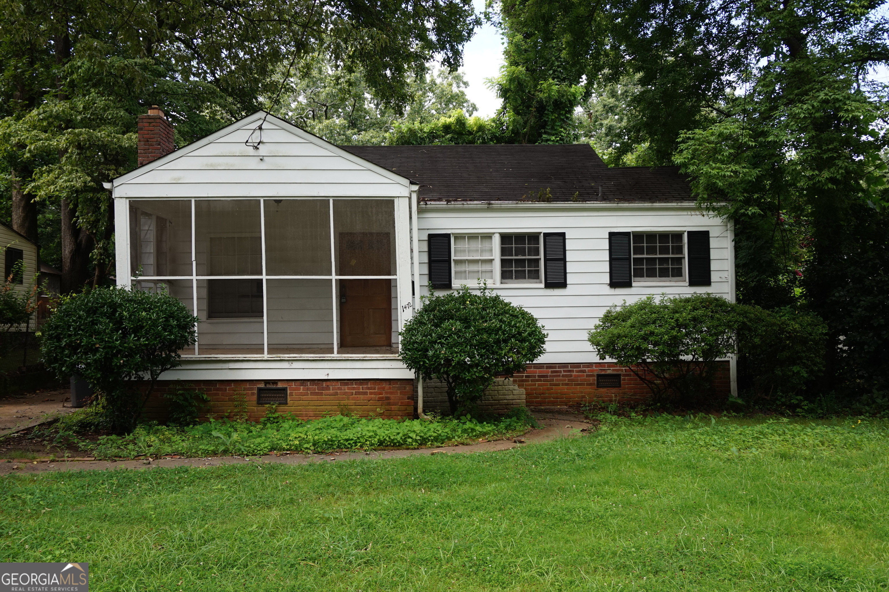 1472 Elizabeth Lane