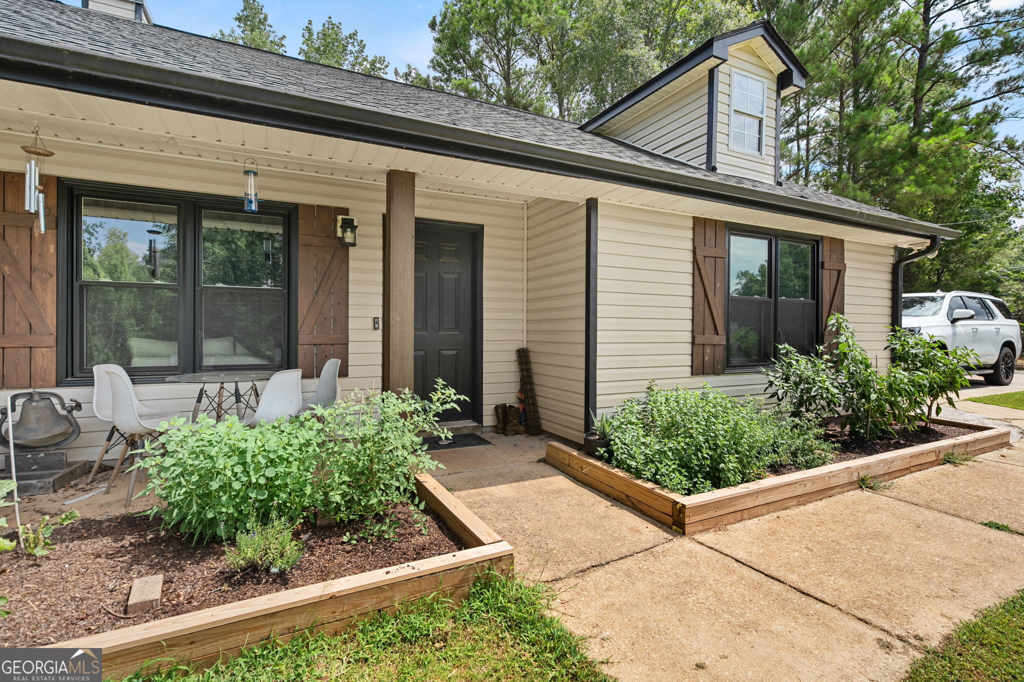 303 Wolf Creek Place