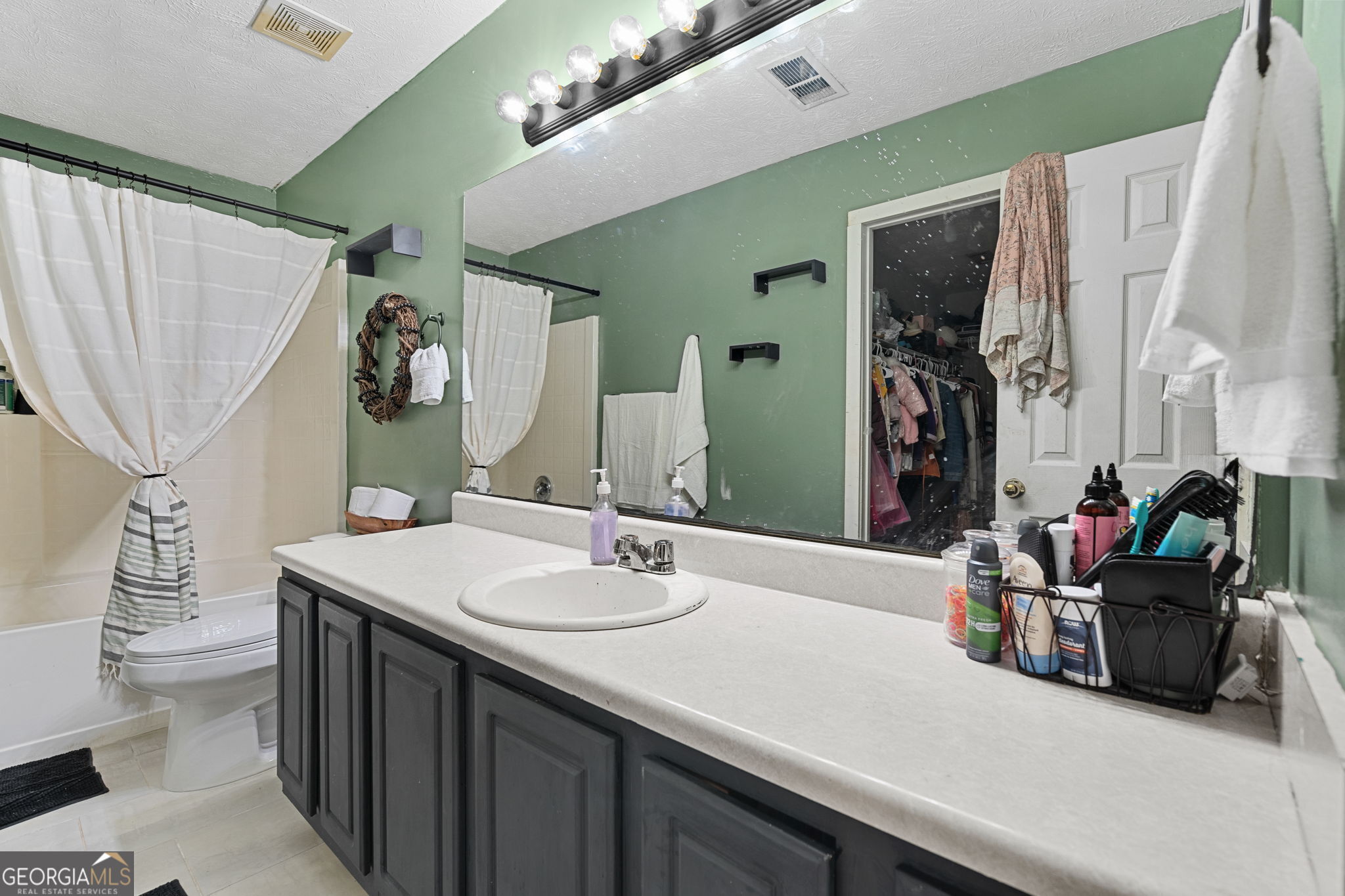 303 Wolf Creek Place