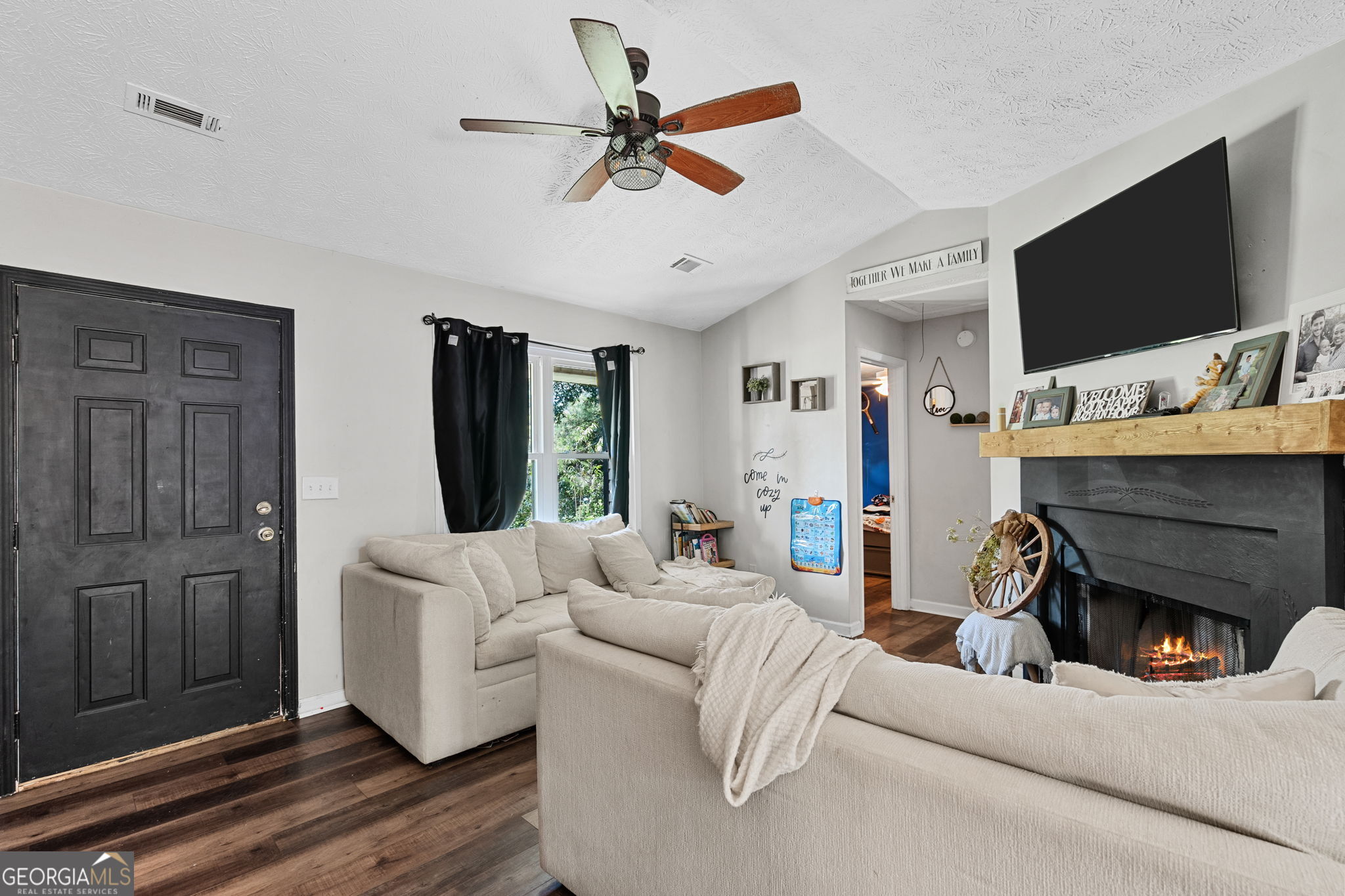 303 Wolf Creek Place