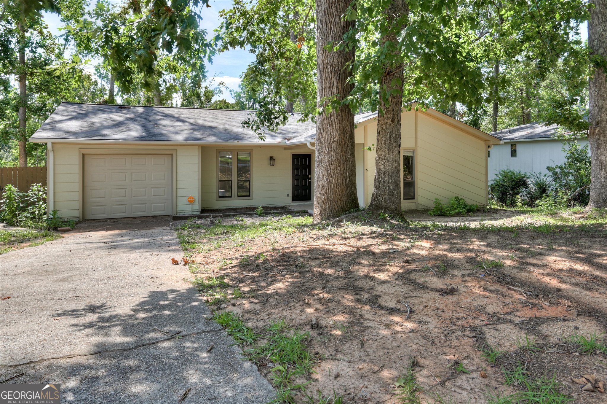 277 W Wynngate Drive
