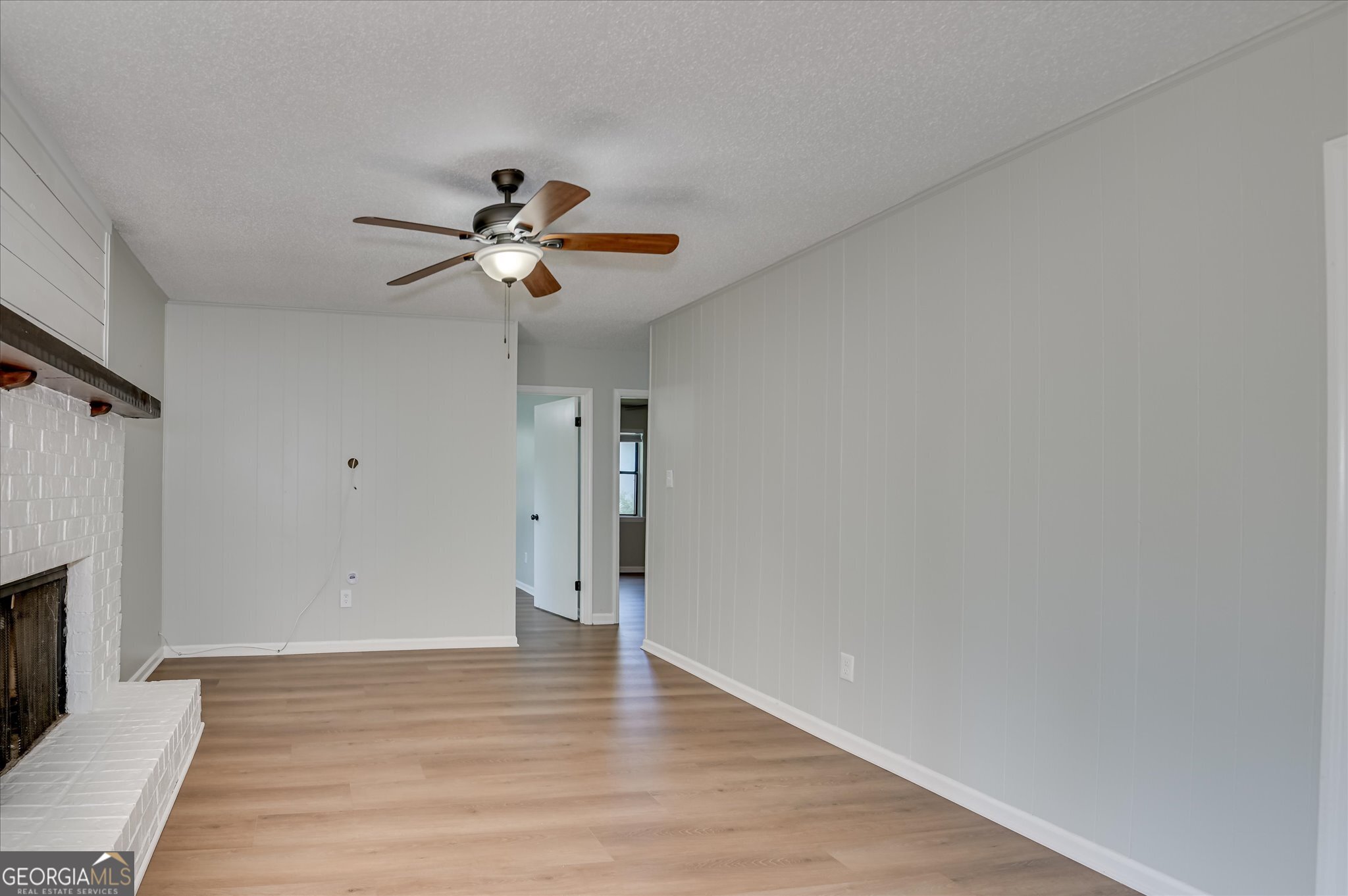 277 W Wynngate Drive