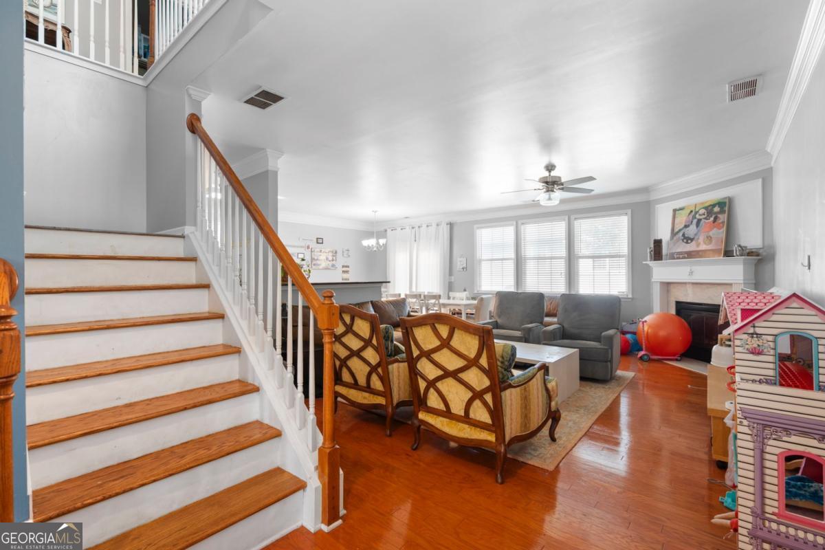 605 Lofty Lane SW