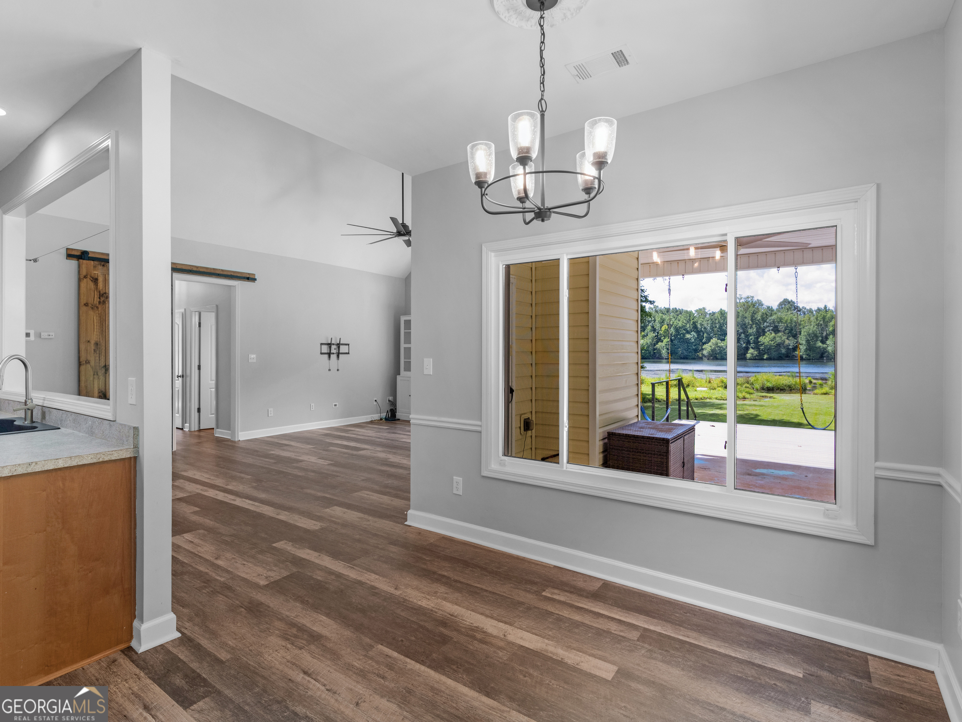 325 Lakefront Drive