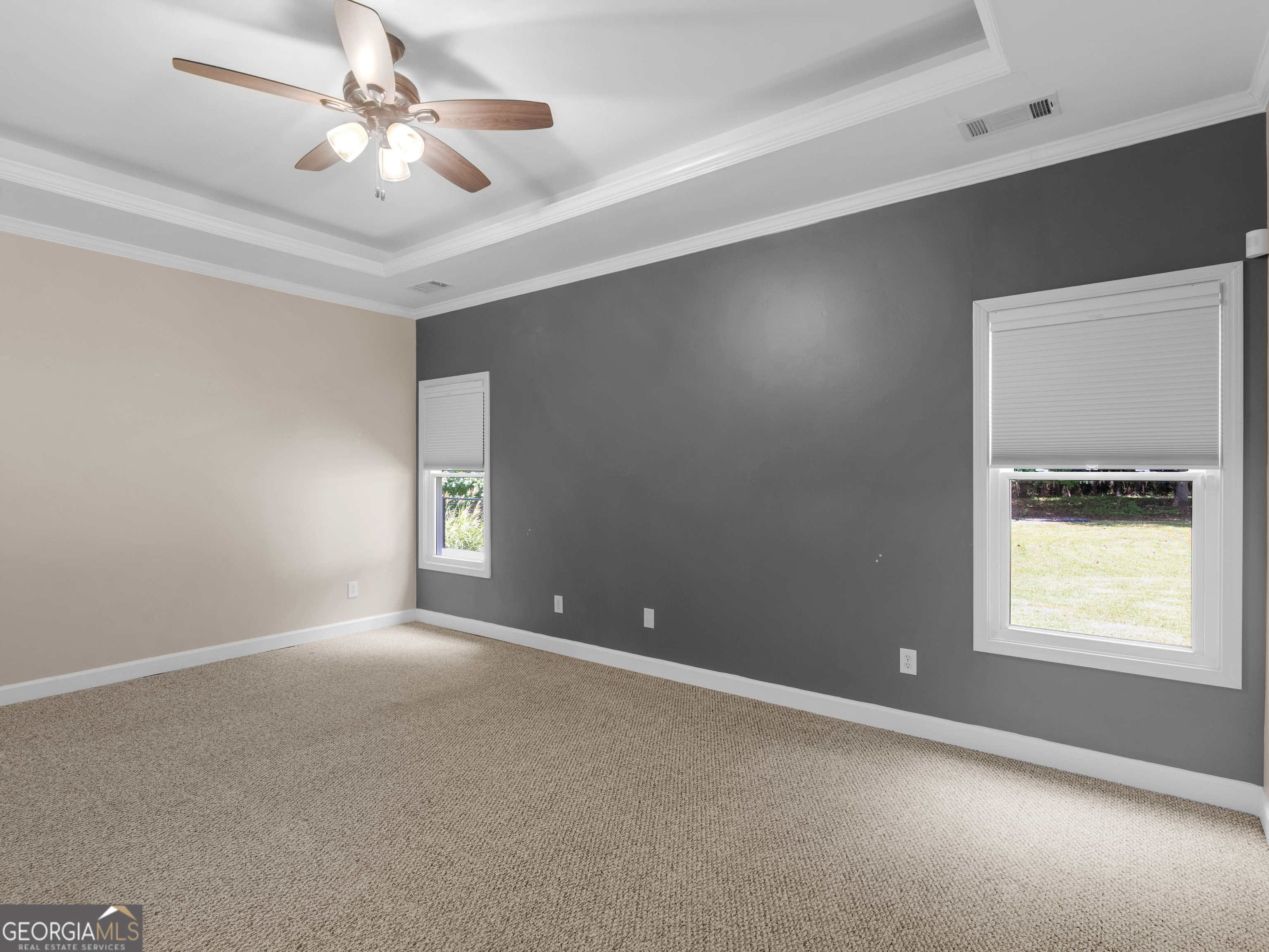 325 Lakefront Drive