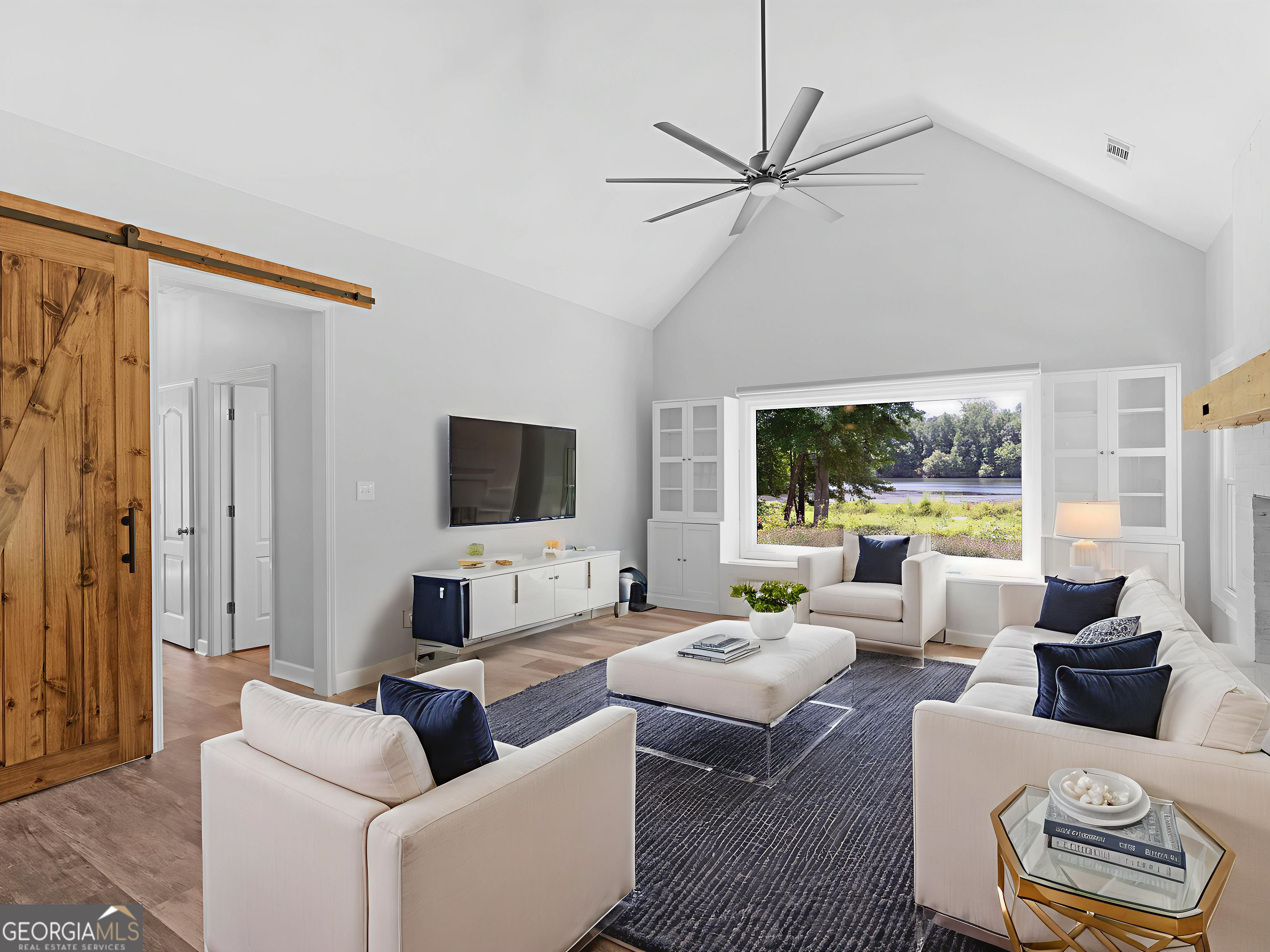 325 Lakefront Drive