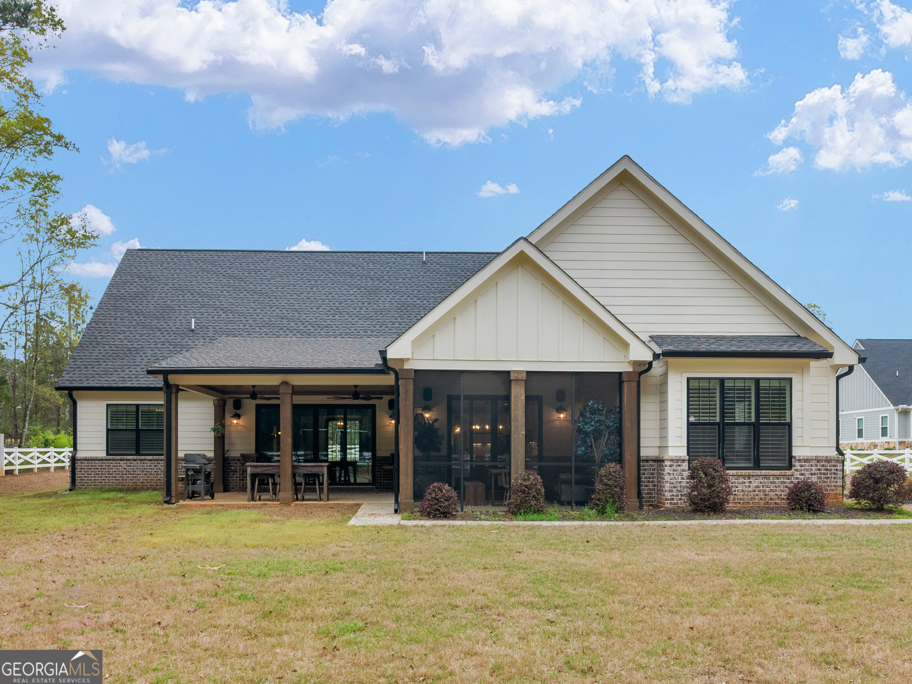 319 S Mount Carmel Road
