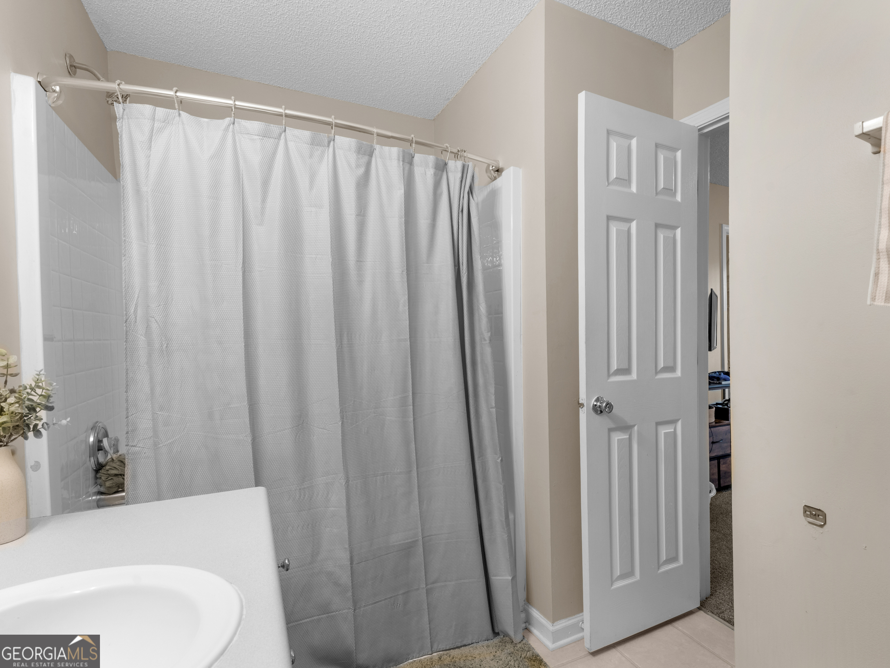 604 Regal Road