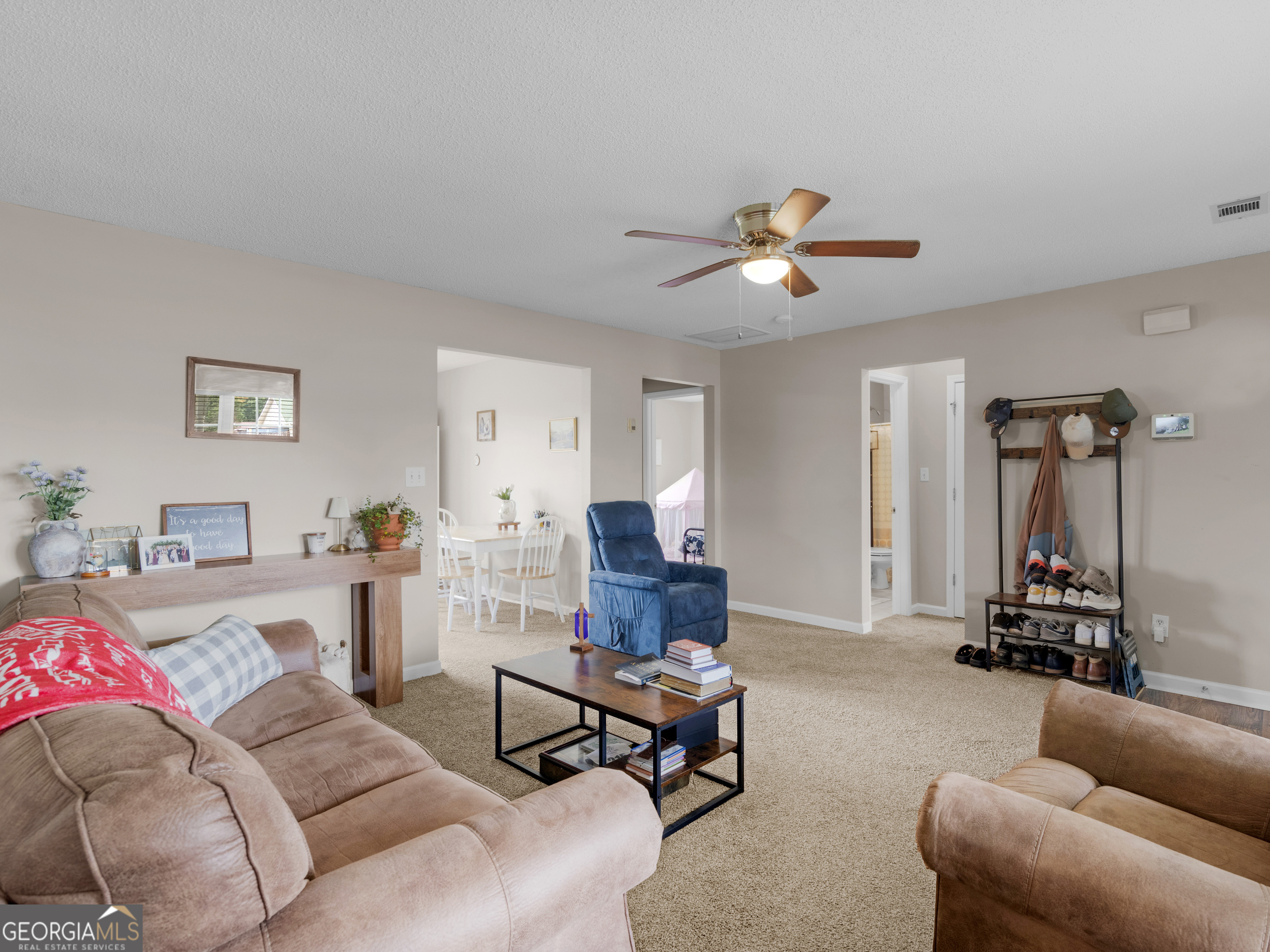 604 Regal Road