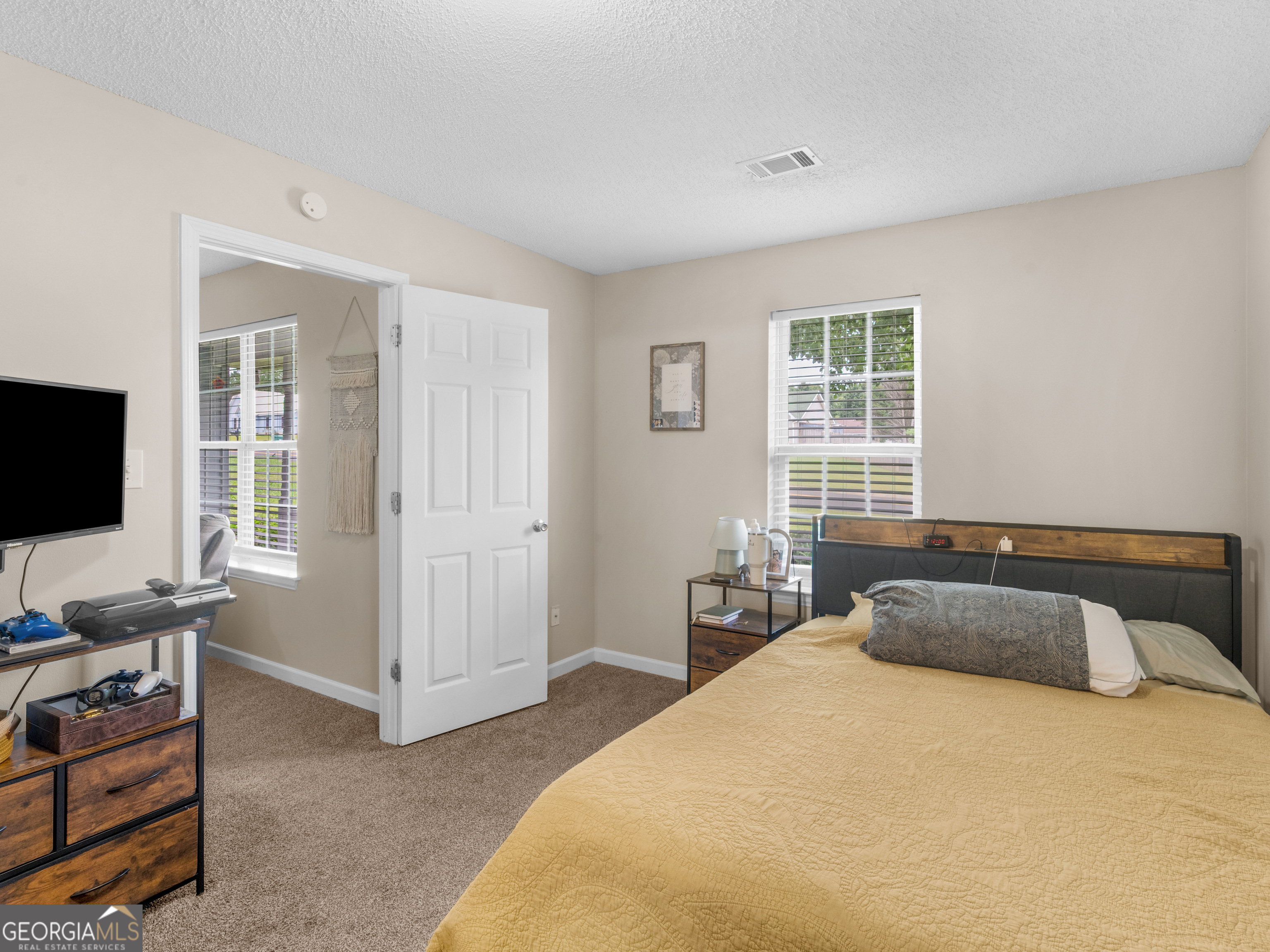 604 Regal Road