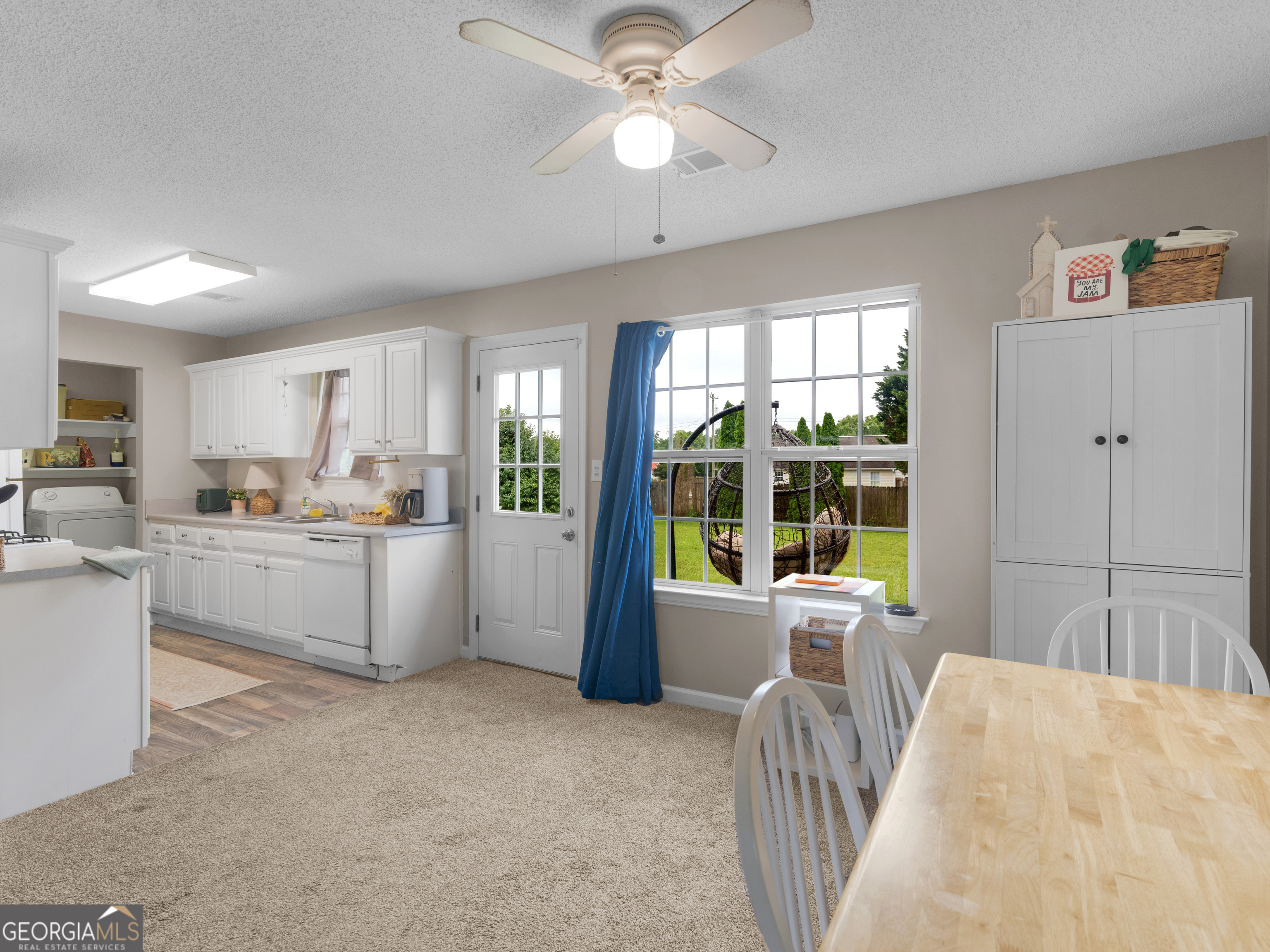 604 Regal Road