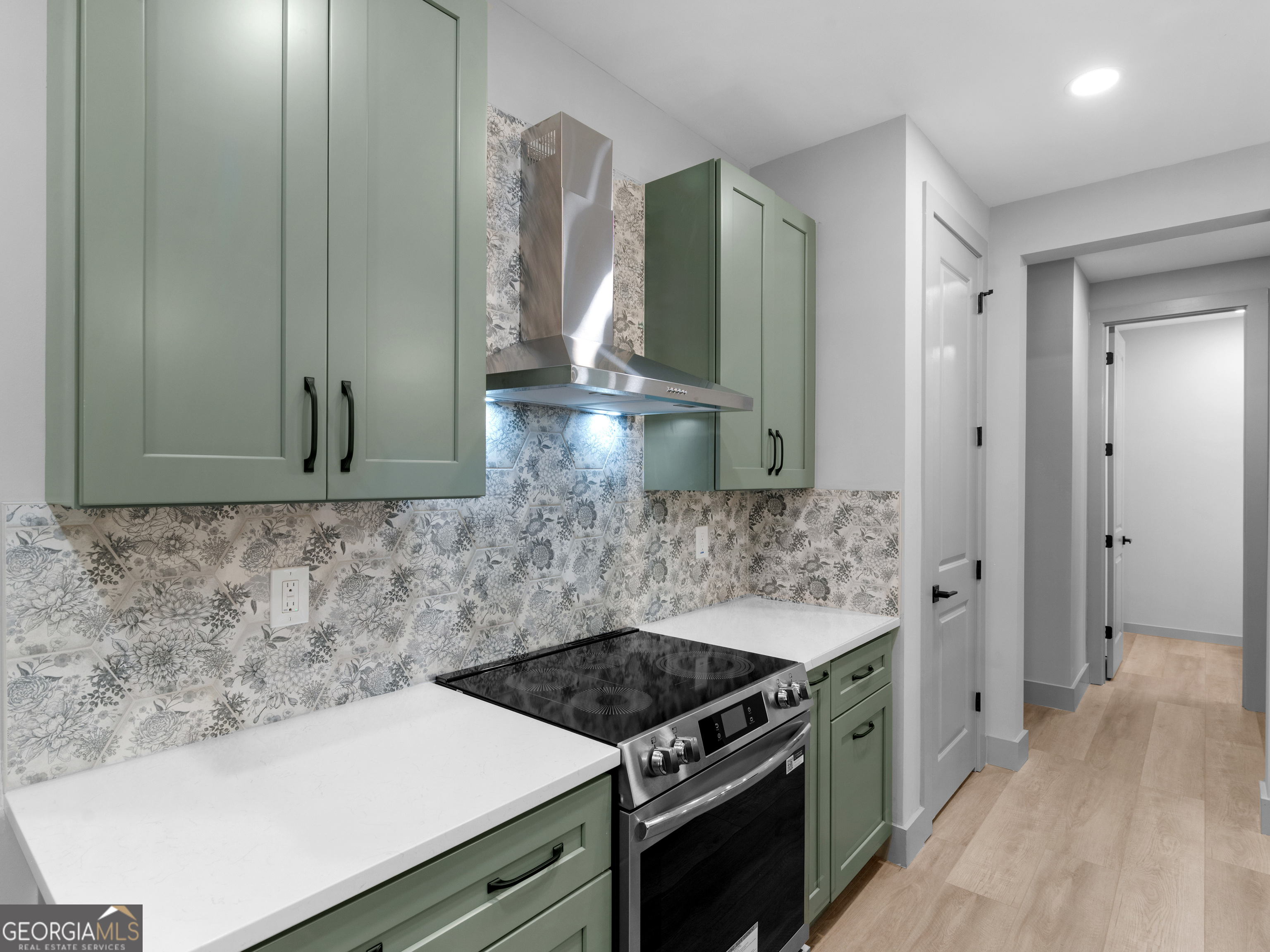 227 Glazier Road