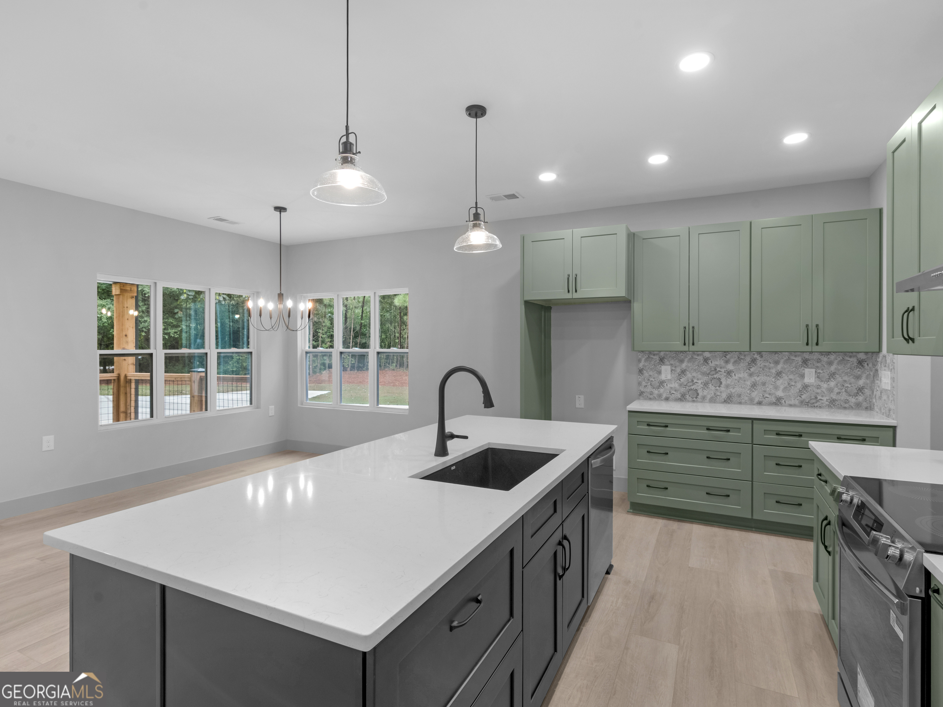 227 Glazier Road