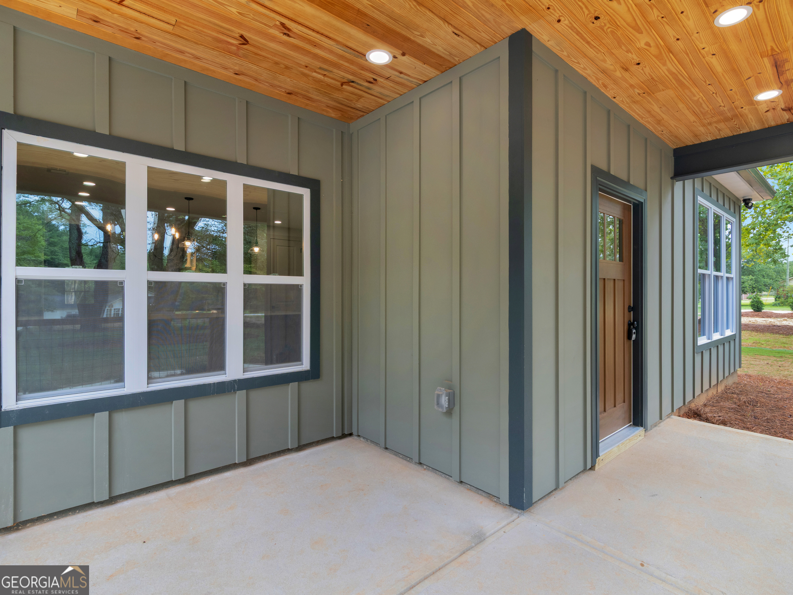 227 Glazier Road