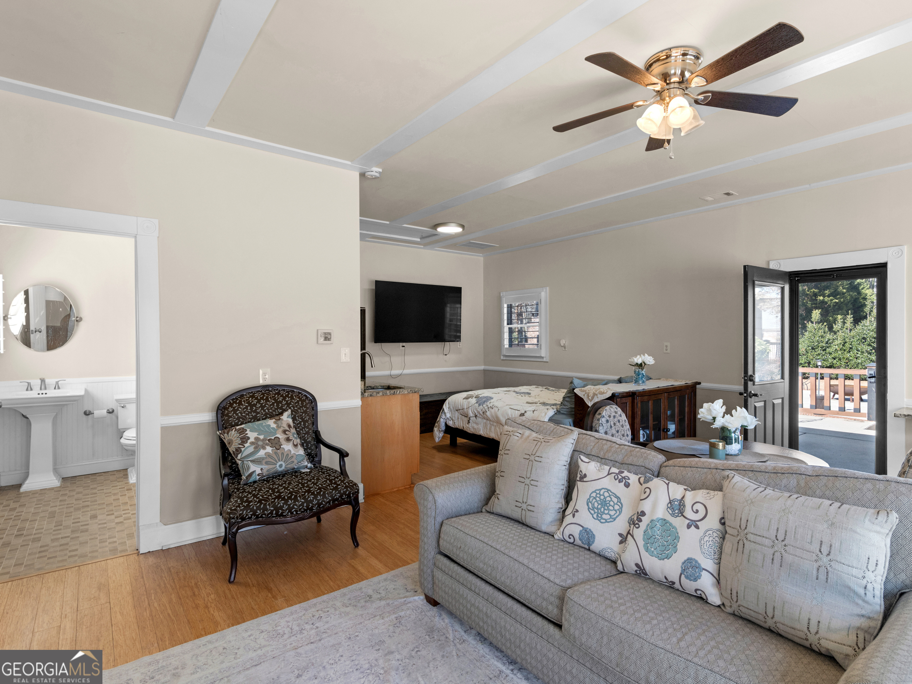 200 Magnolia Court
