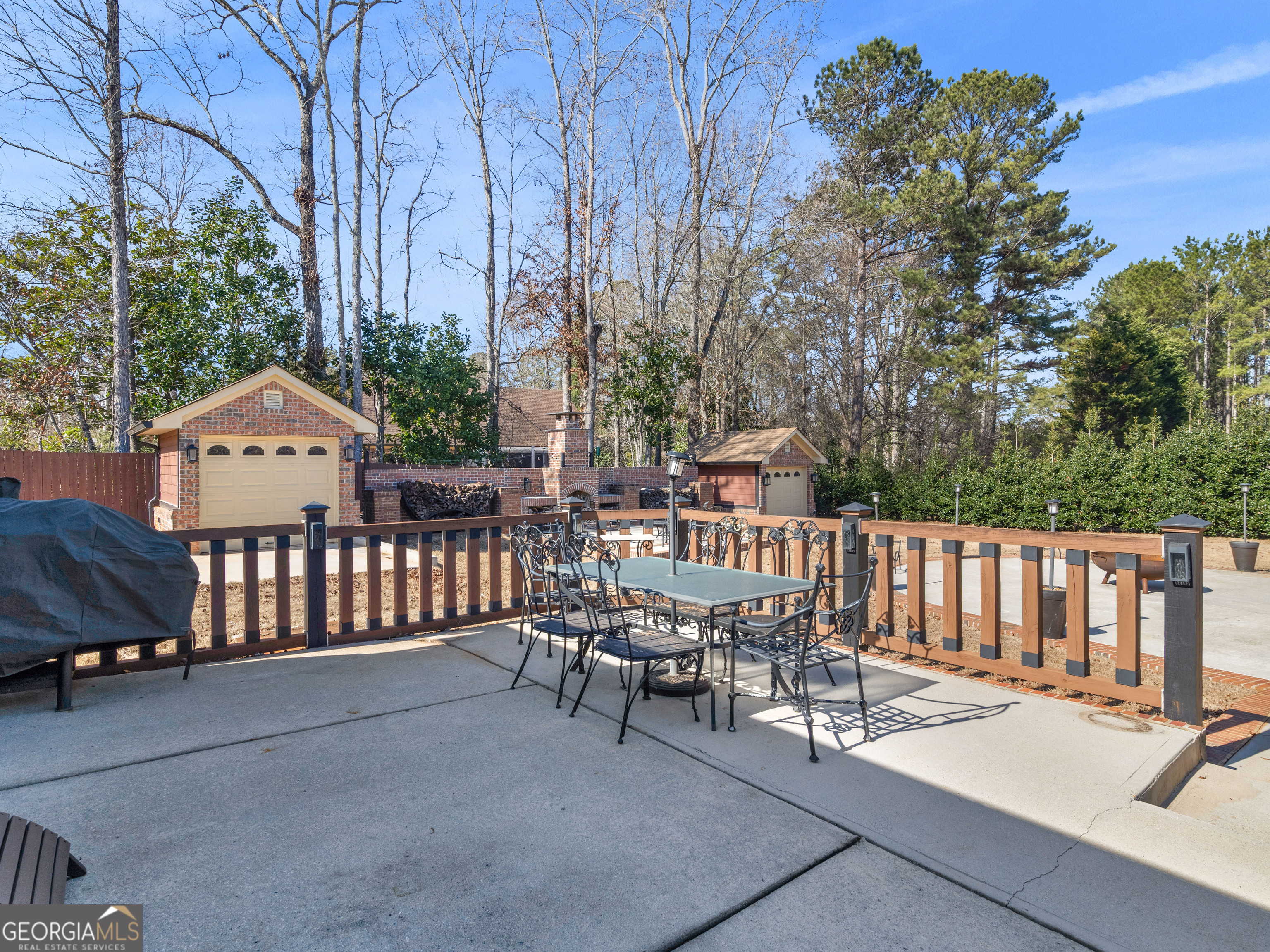 200 Magnolia Court