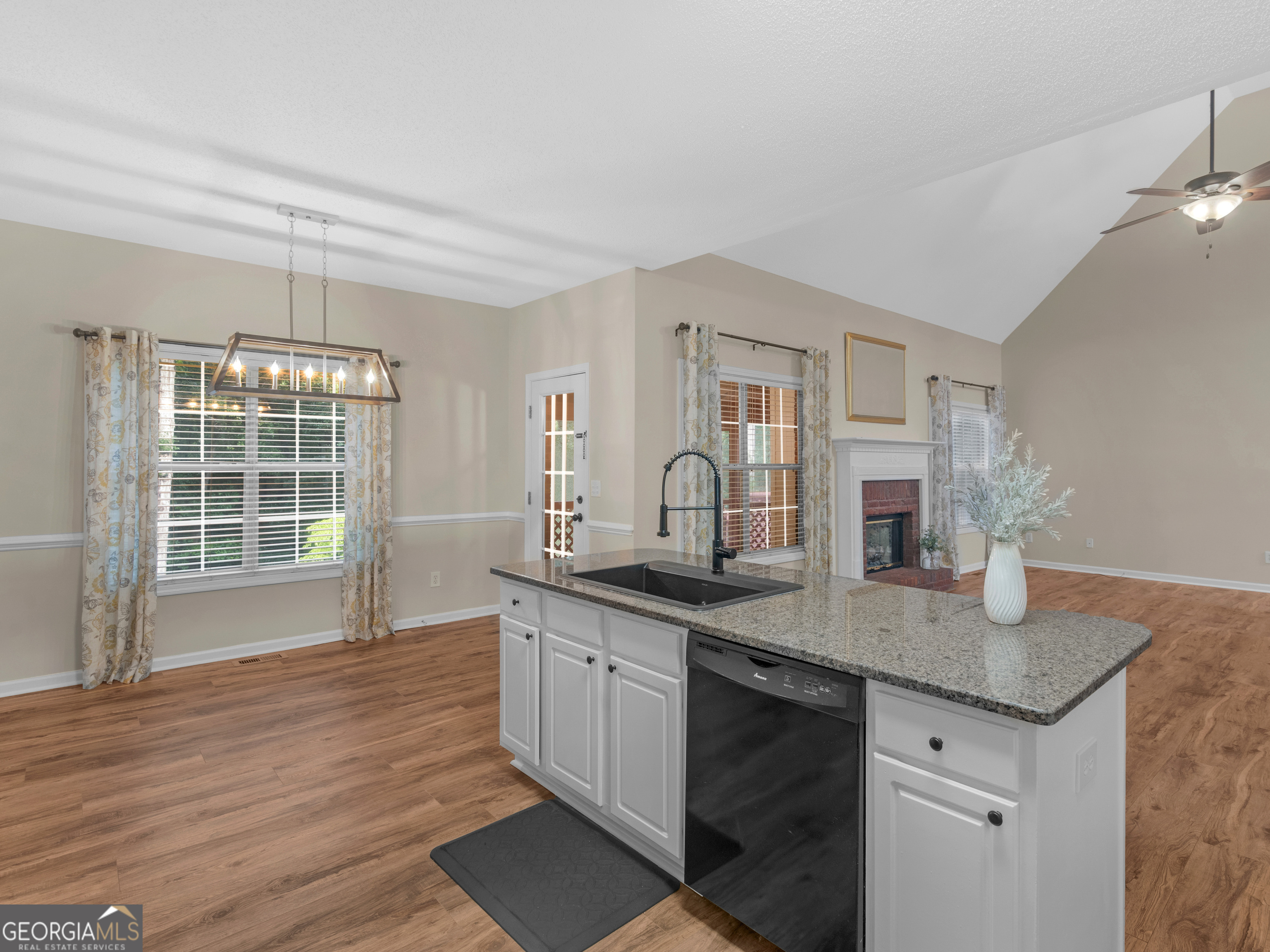 1024 Eddie Craig Drive