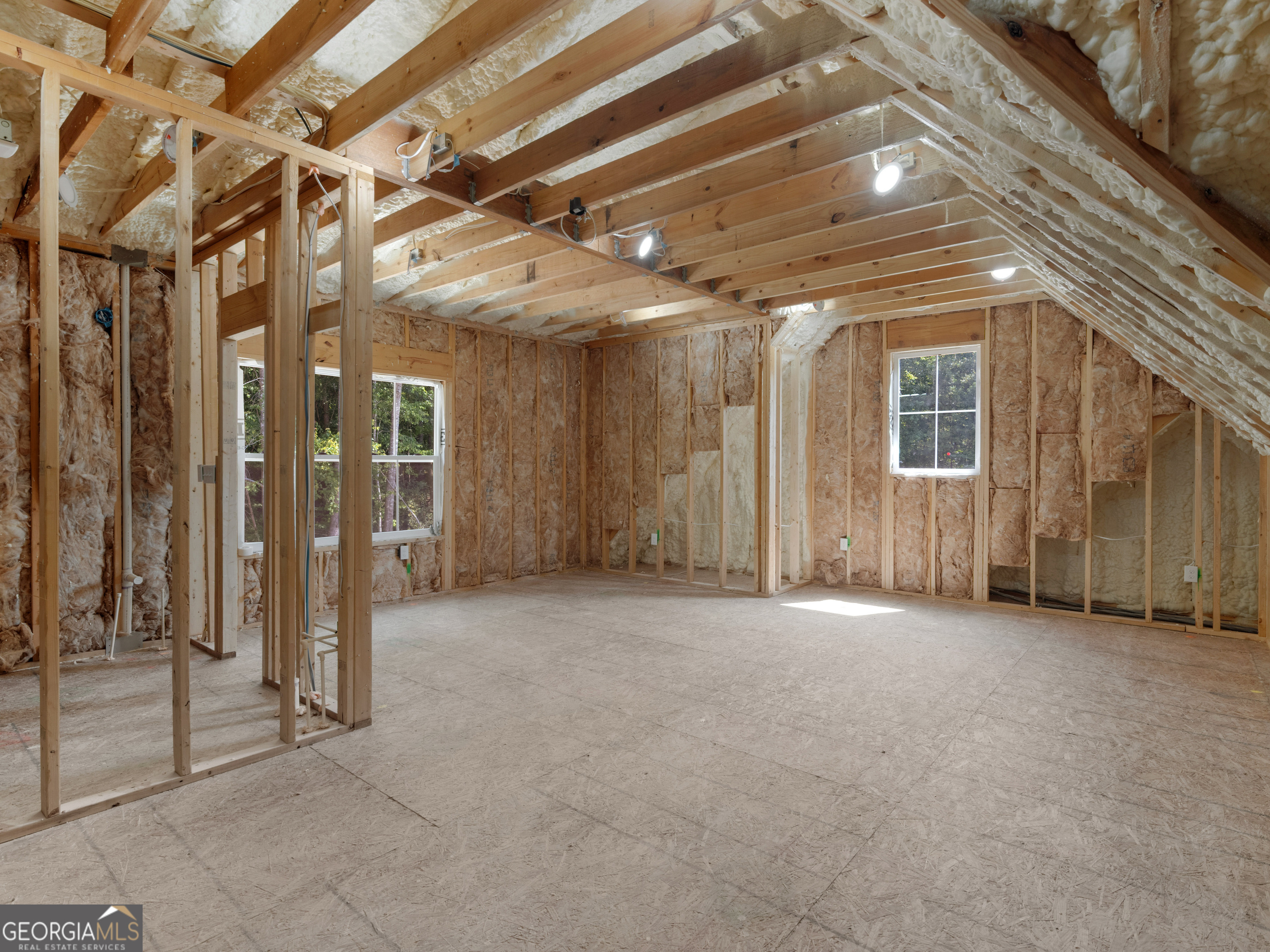 1019 Oakridge Drive