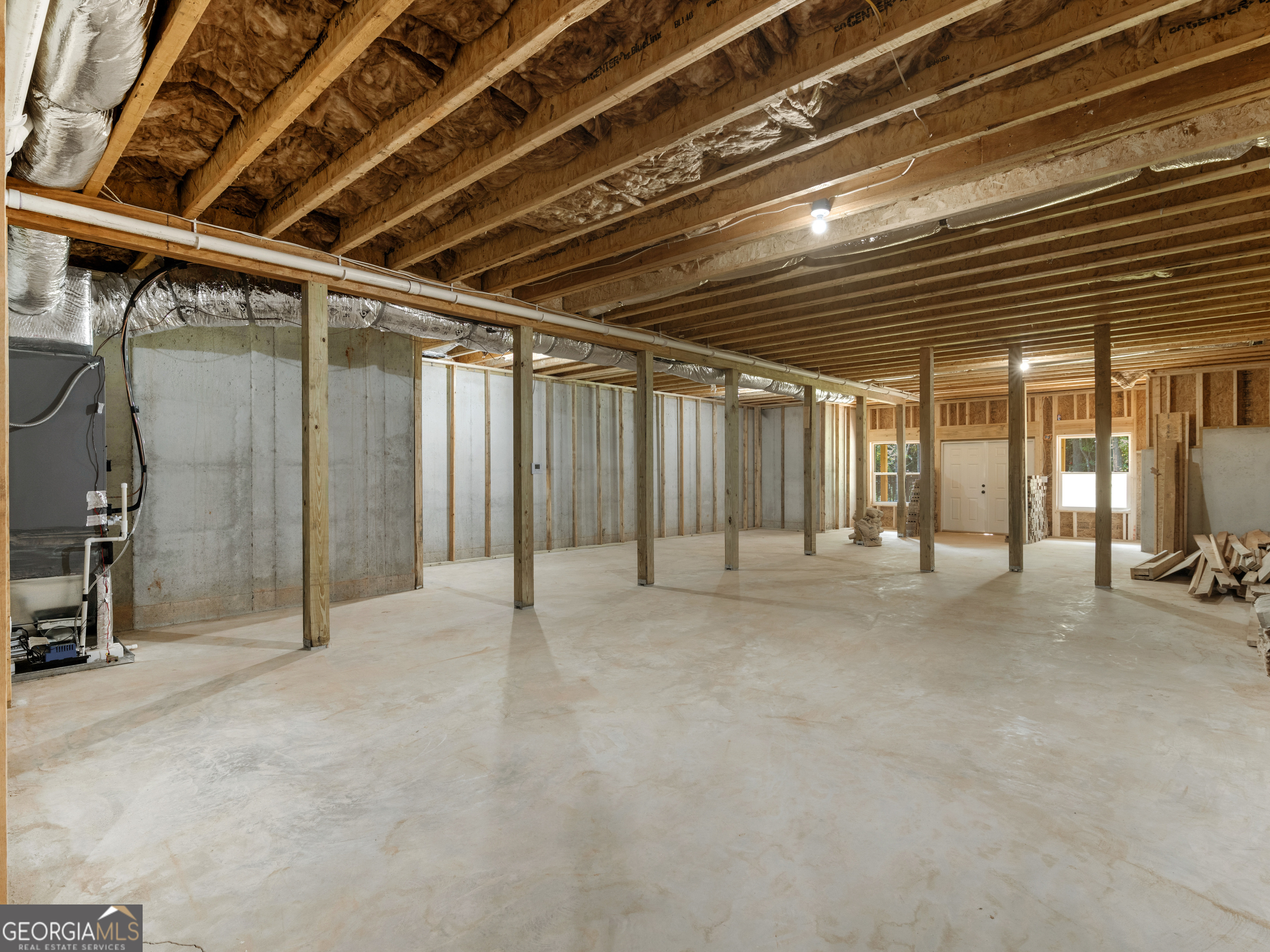 1019 Oakridge Drive