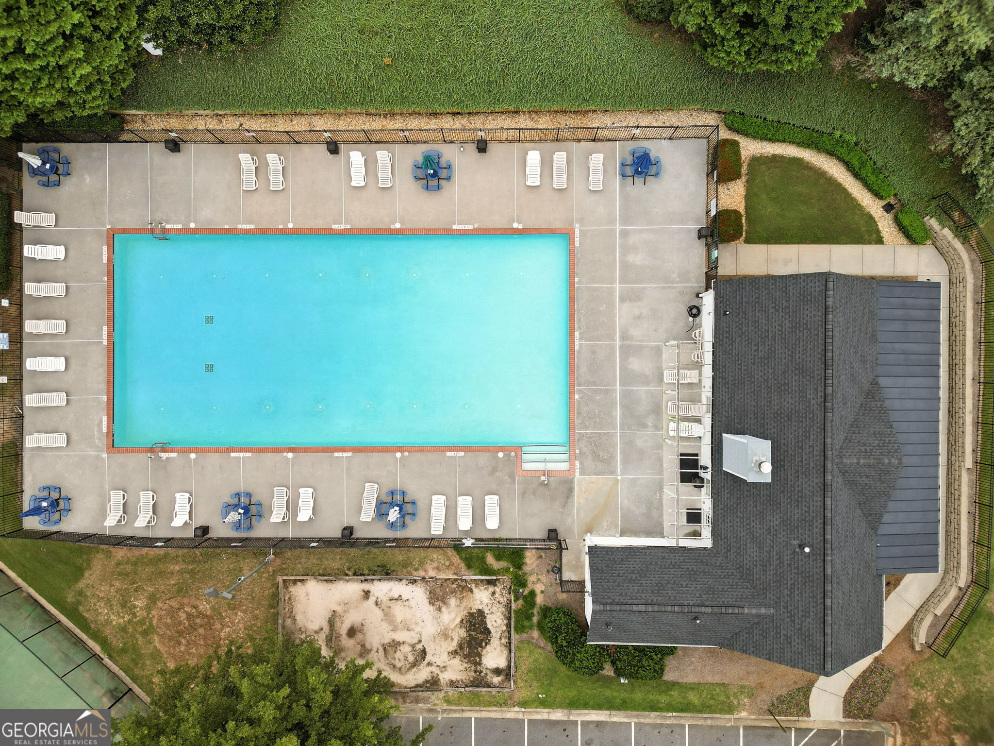 121 Spring Way Square