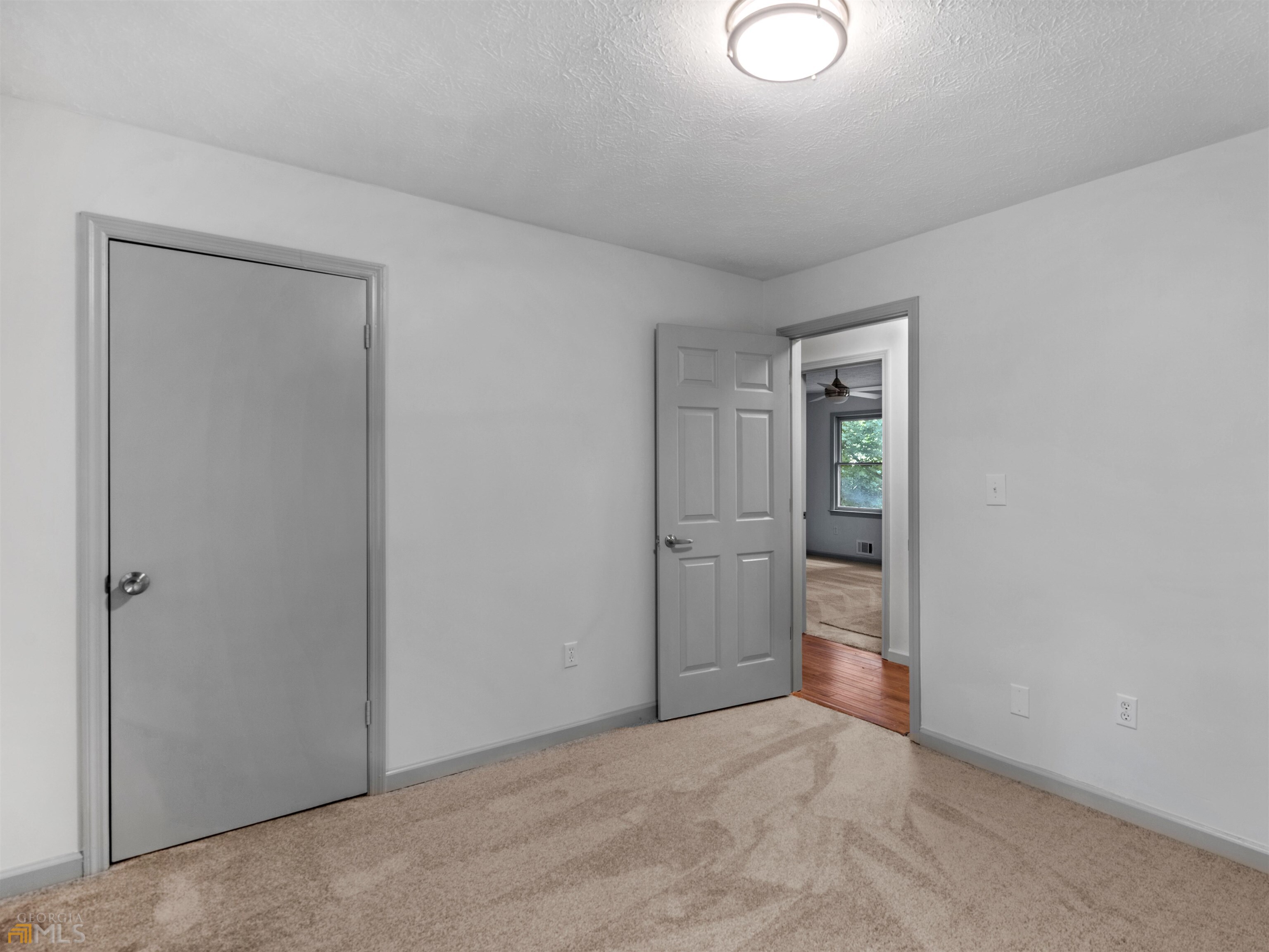 1999 Hampton Locust Grove Road, Locust Grove