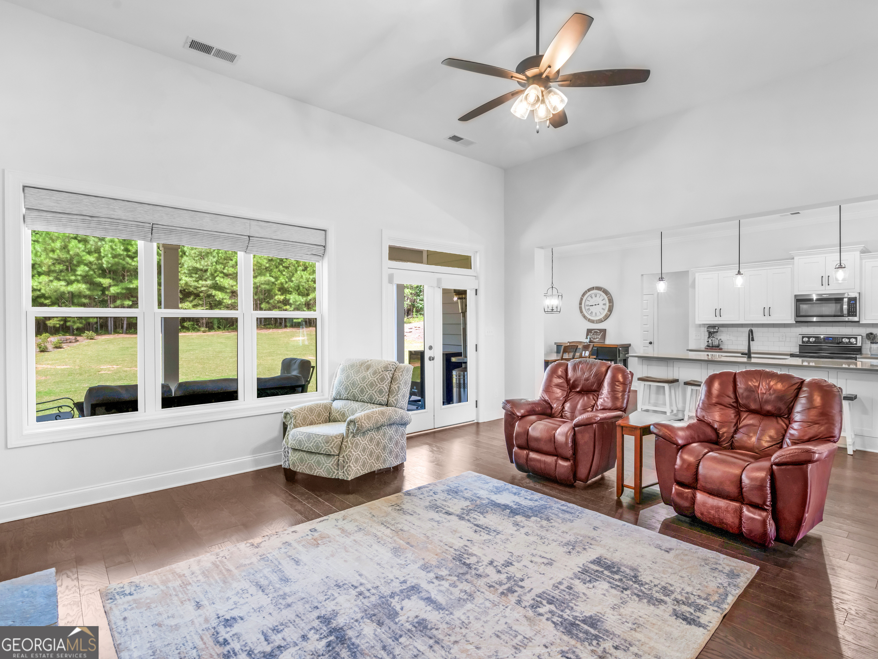 352 Thunderbolt Lane