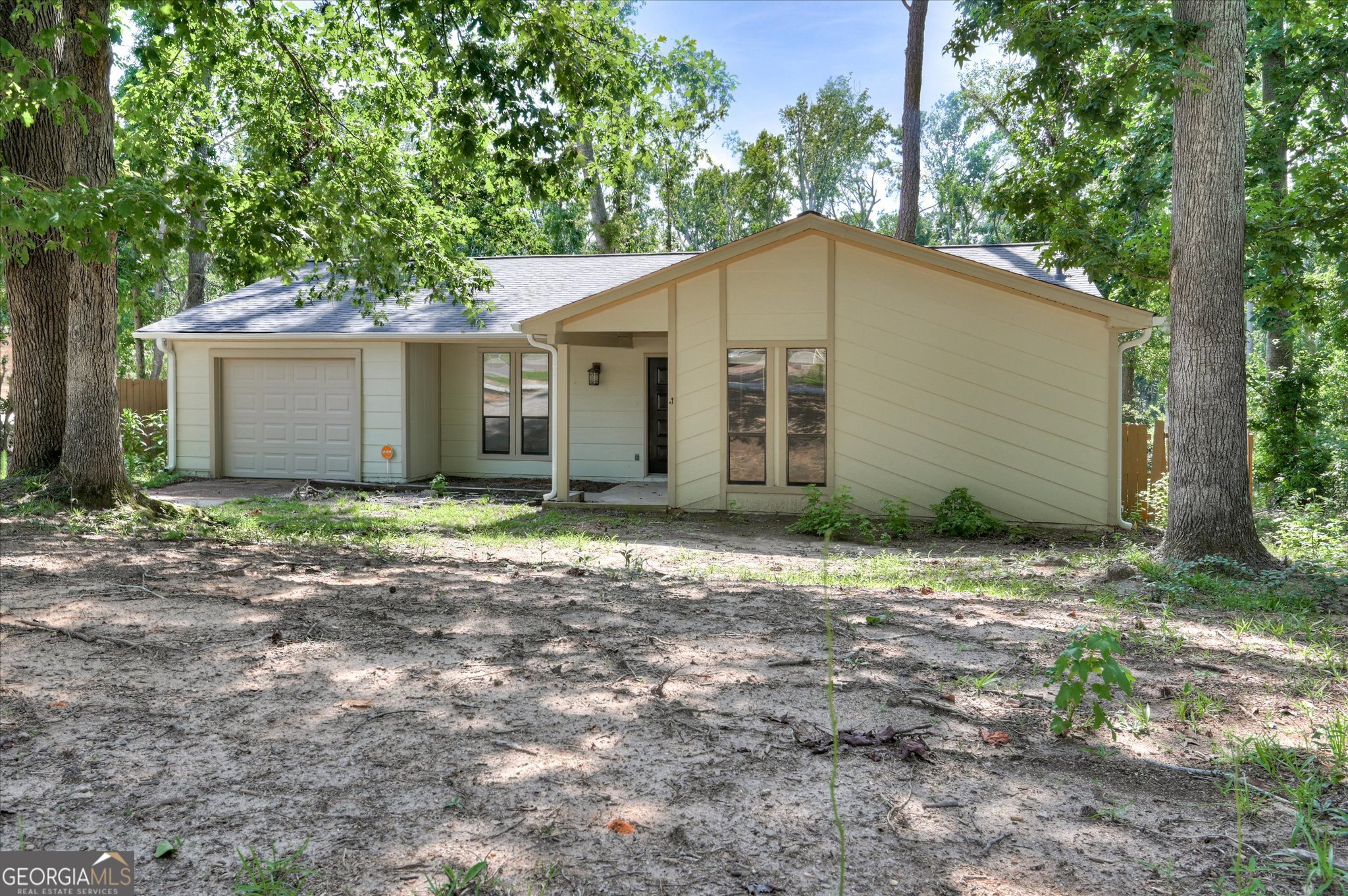 277 W Wynngate Drive