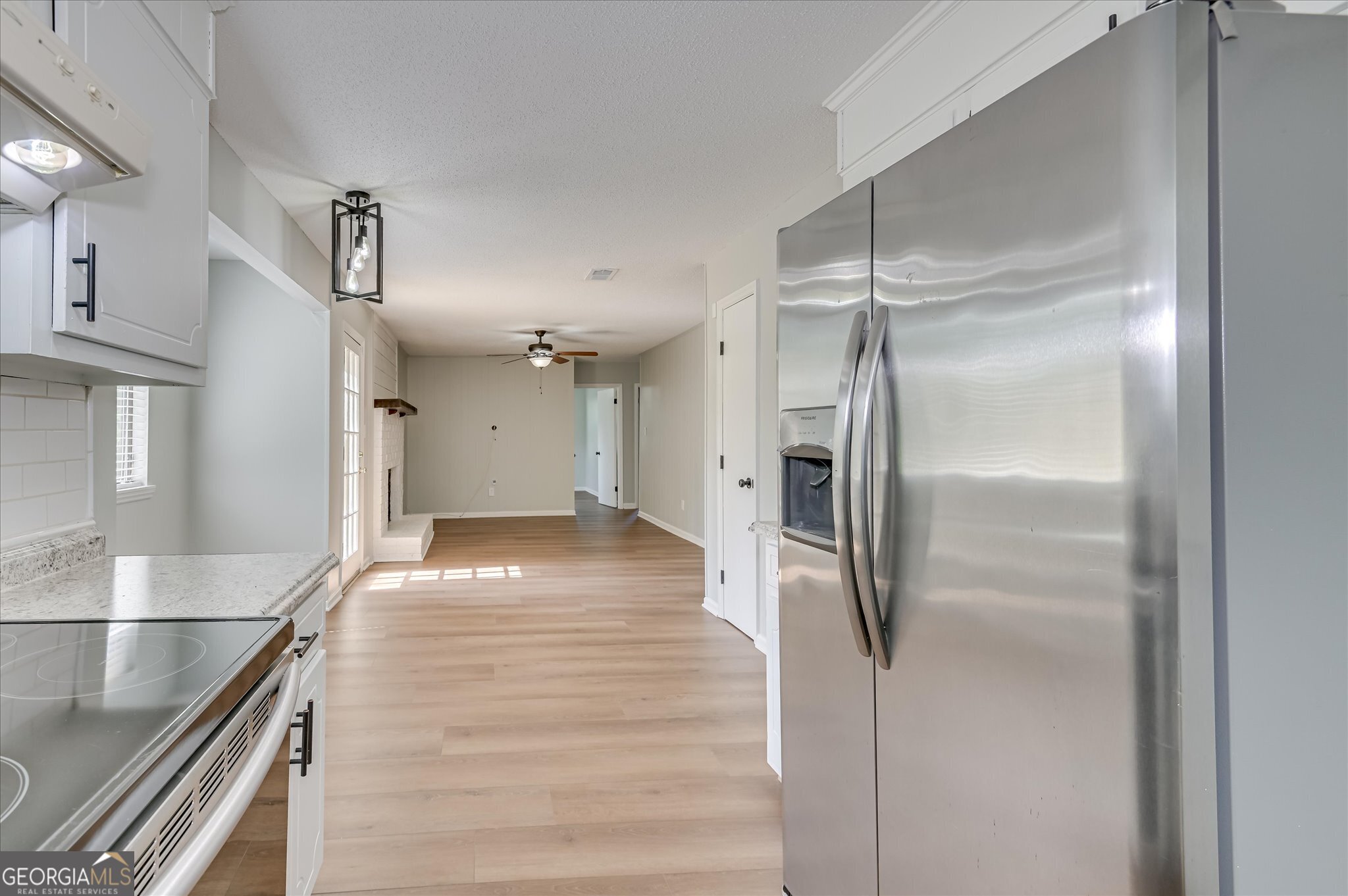 277 W Wynngate Drive