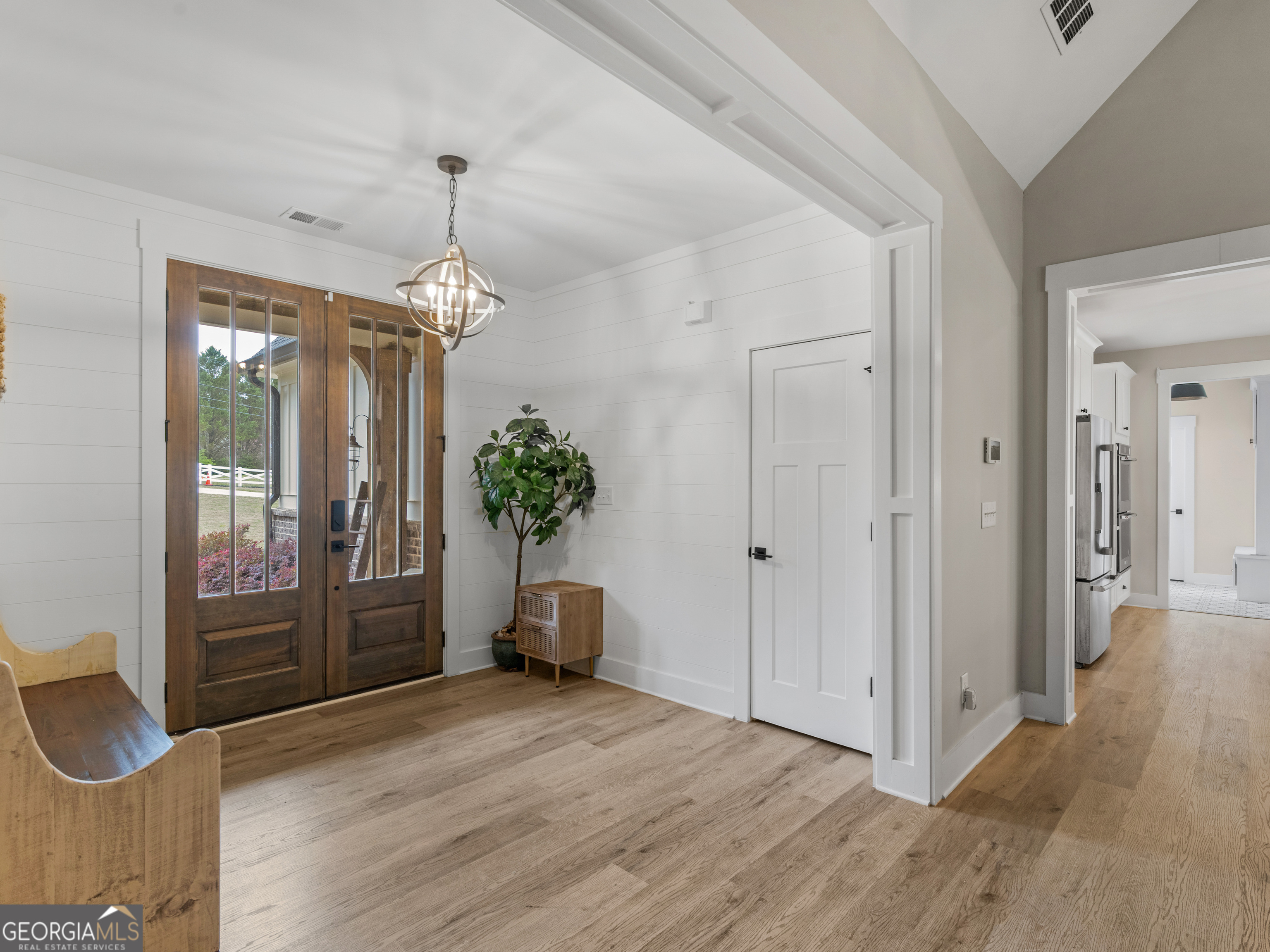 319 S Mount Carmel Road