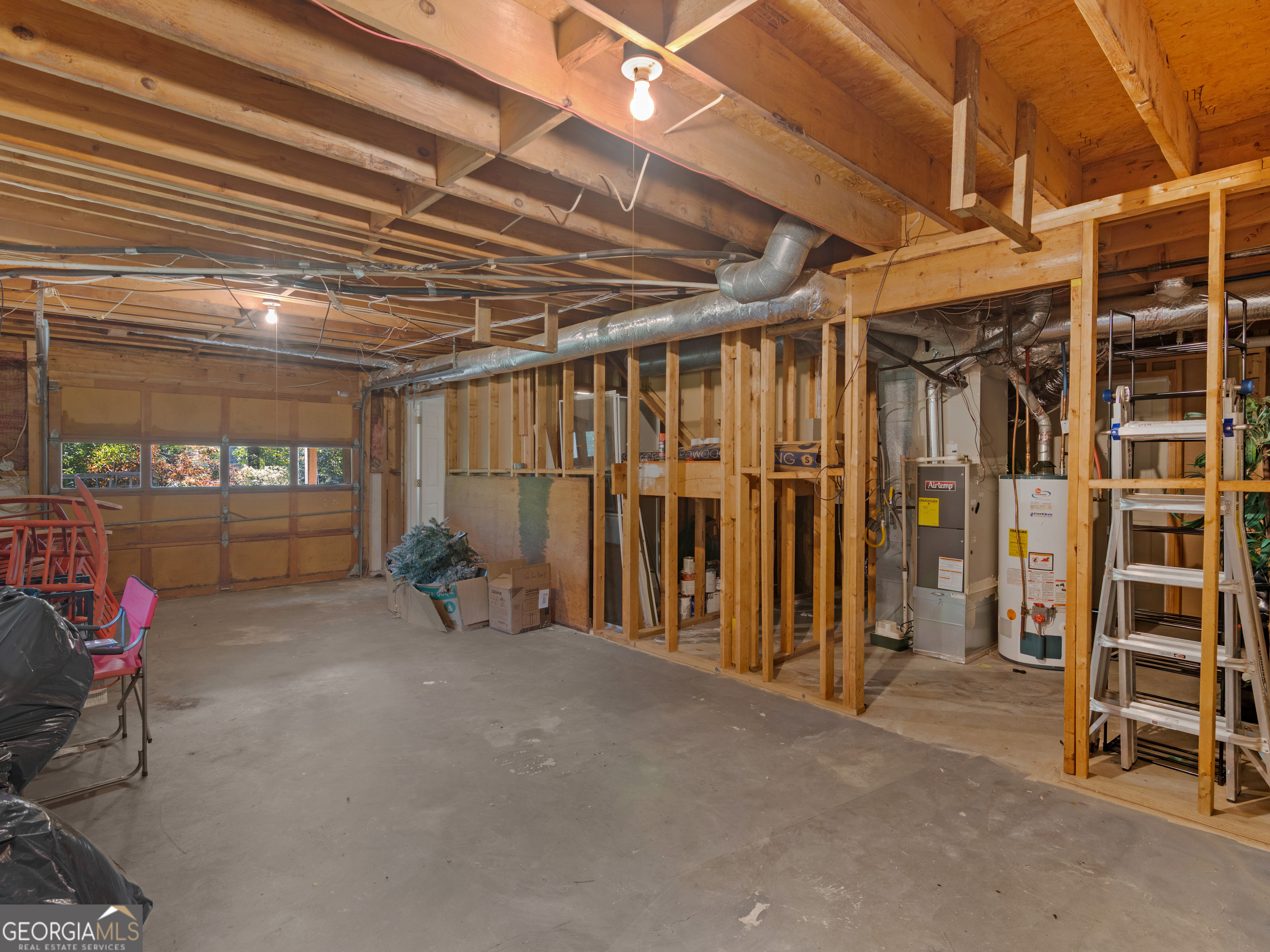 586 Clubland Circle SE