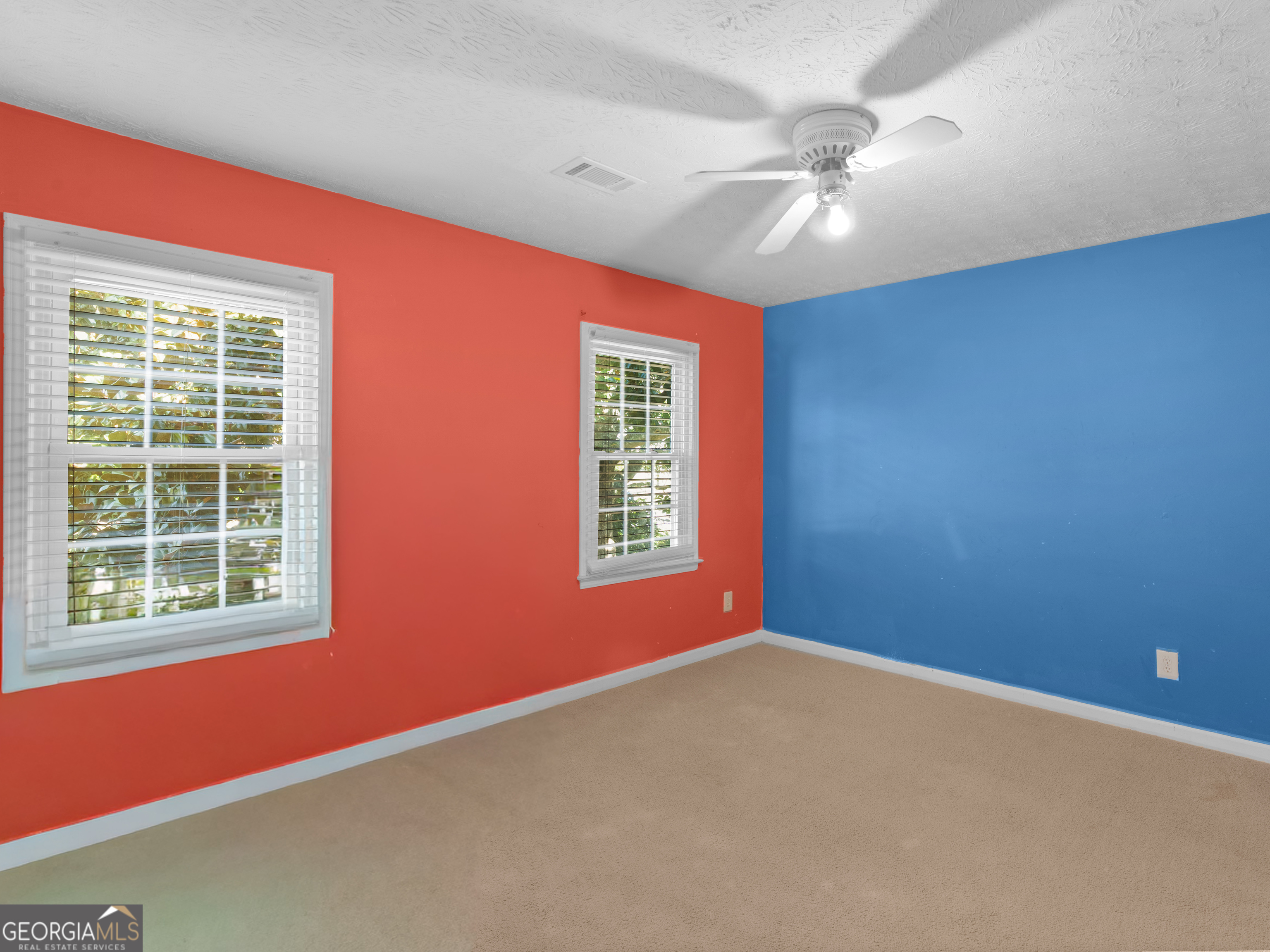 586 Clubland Circle SE