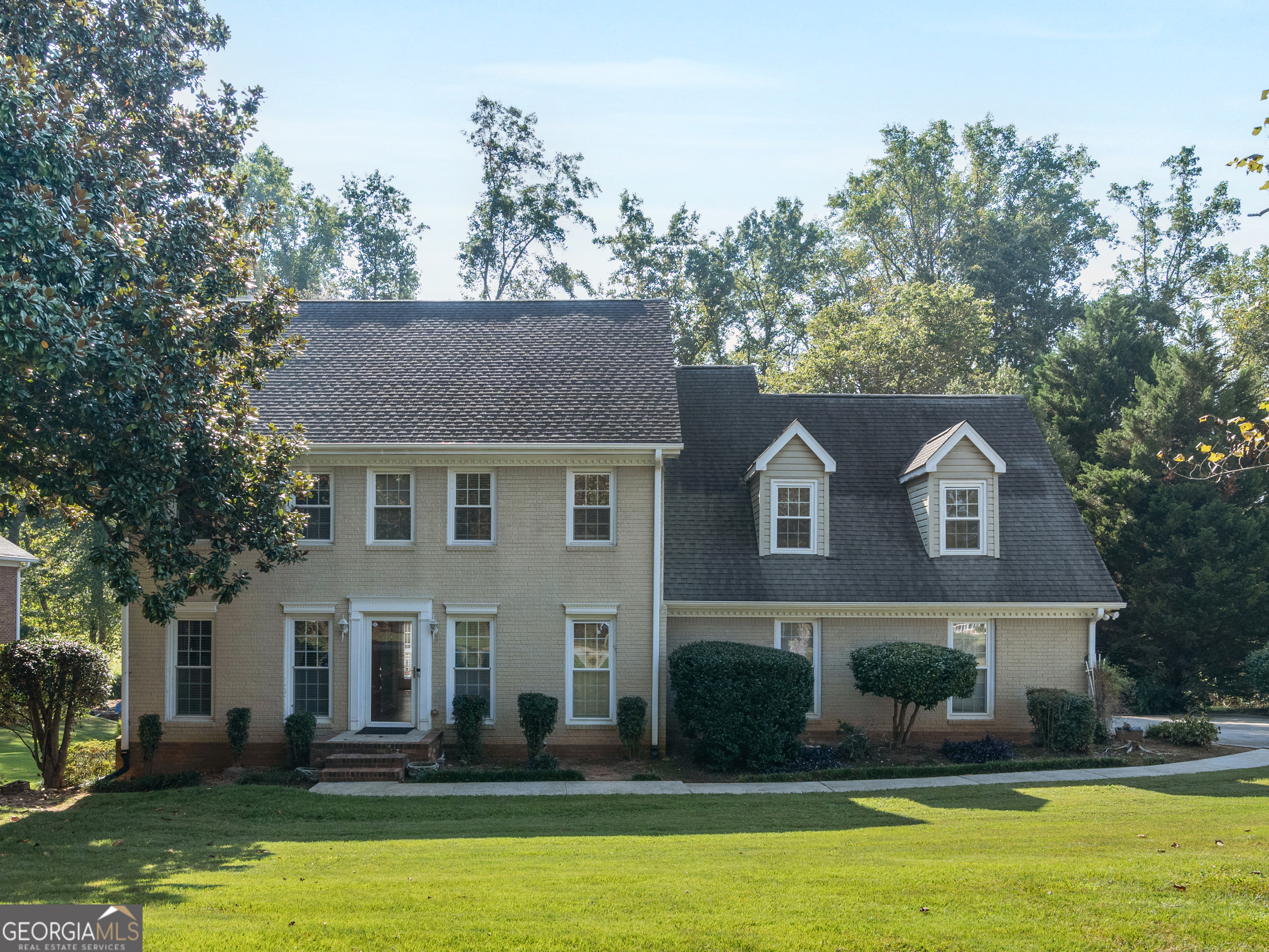 586 Clubland Circle SE