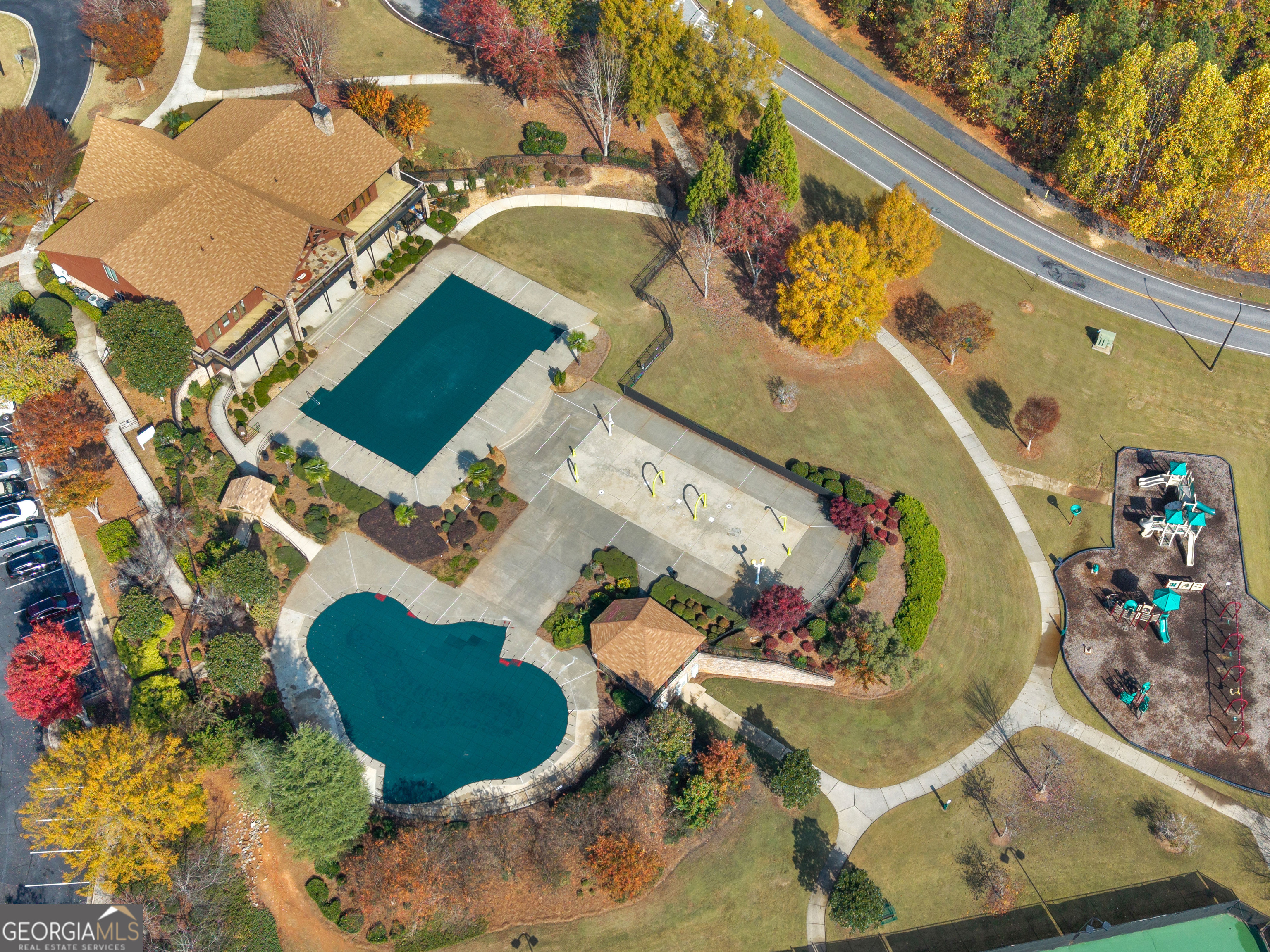 3831 Saddle Hill Way