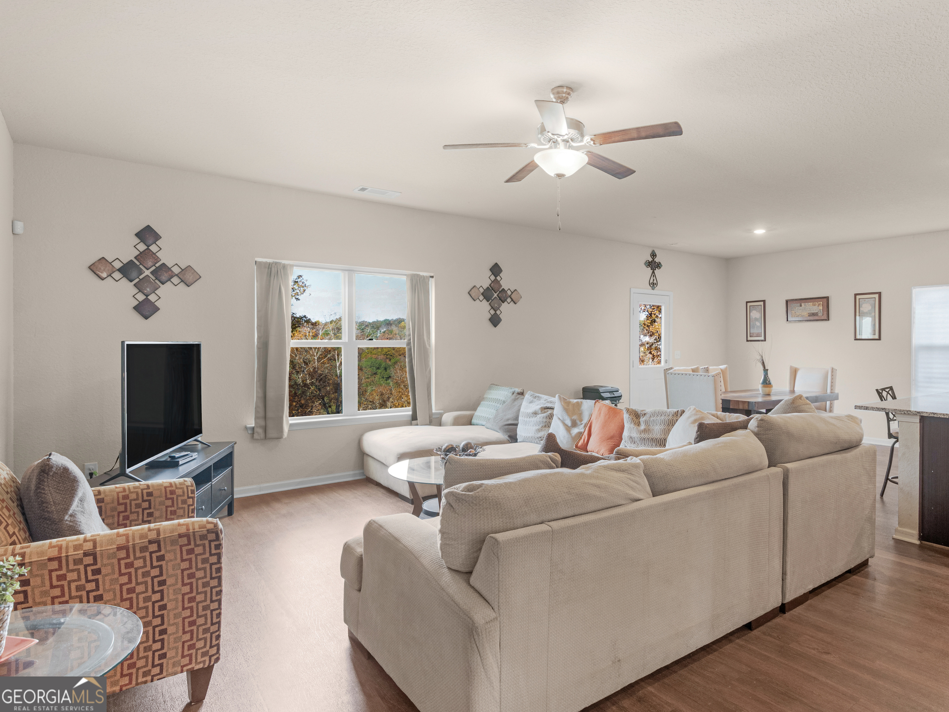 3831 Saddle Hill Way