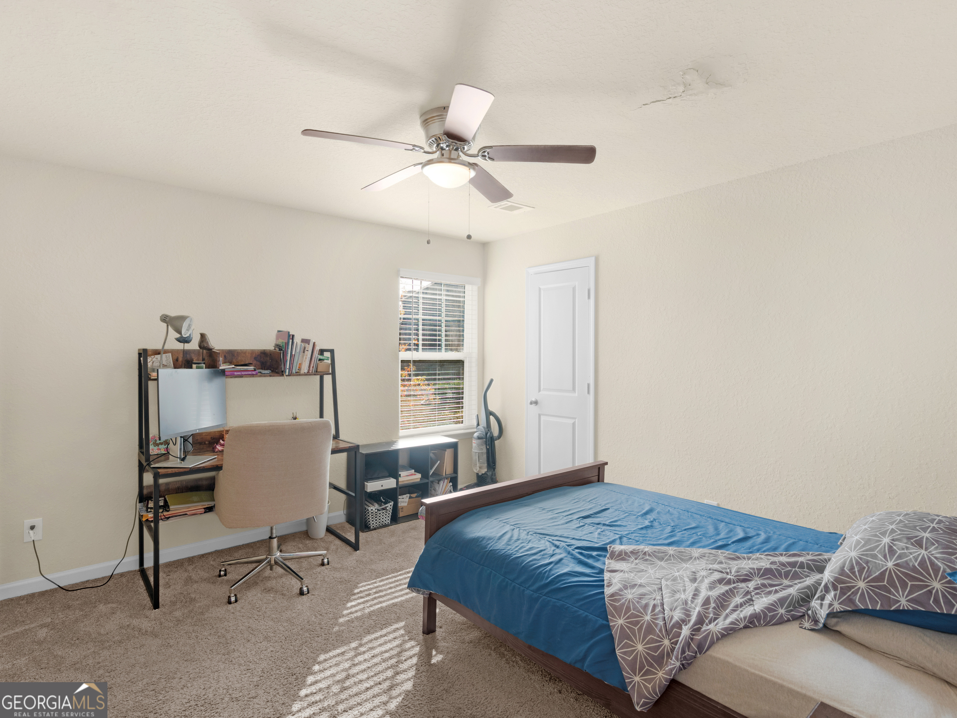 3831 Saddle Hill Way