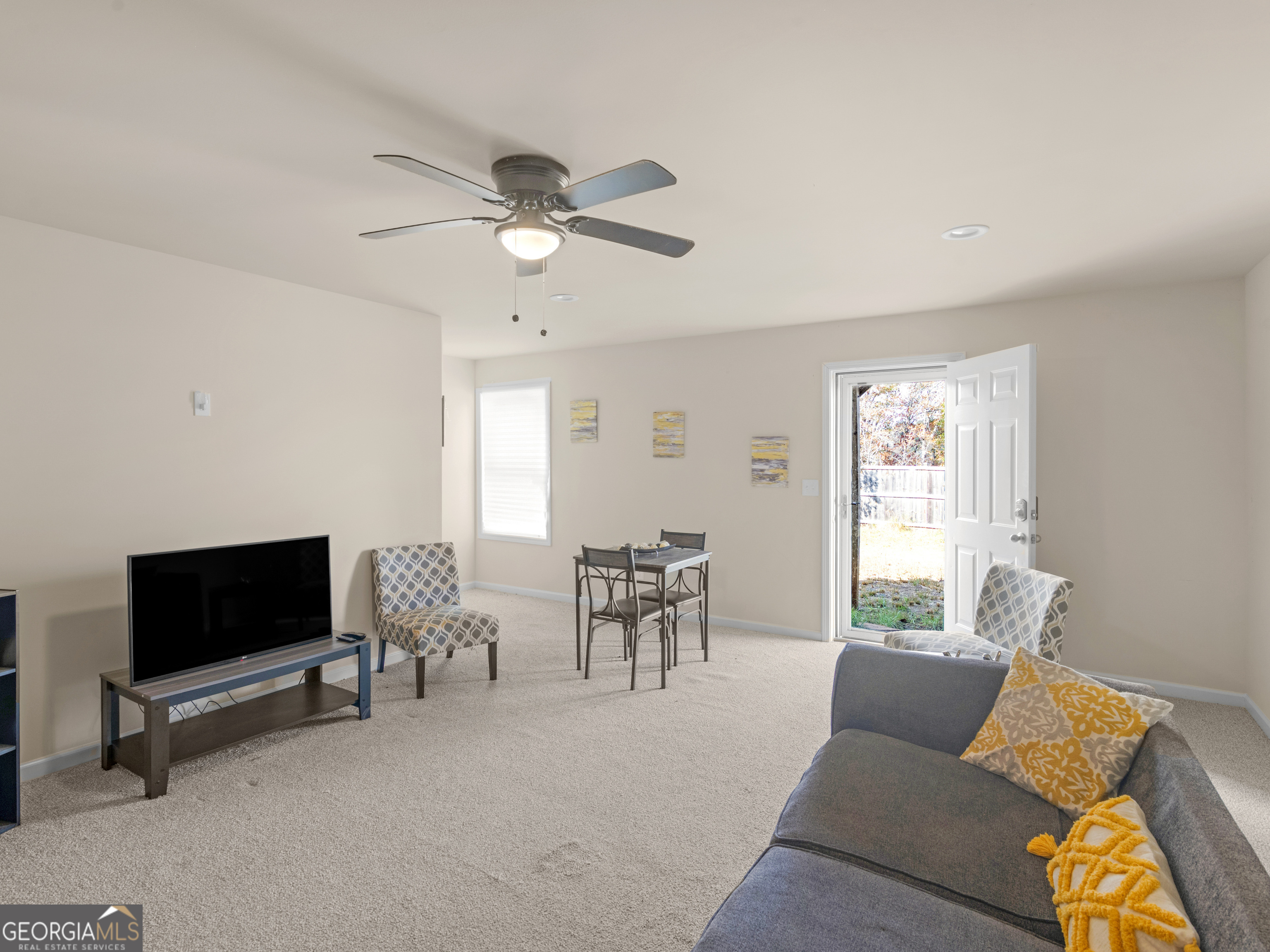 3831 Saddle Hill Way