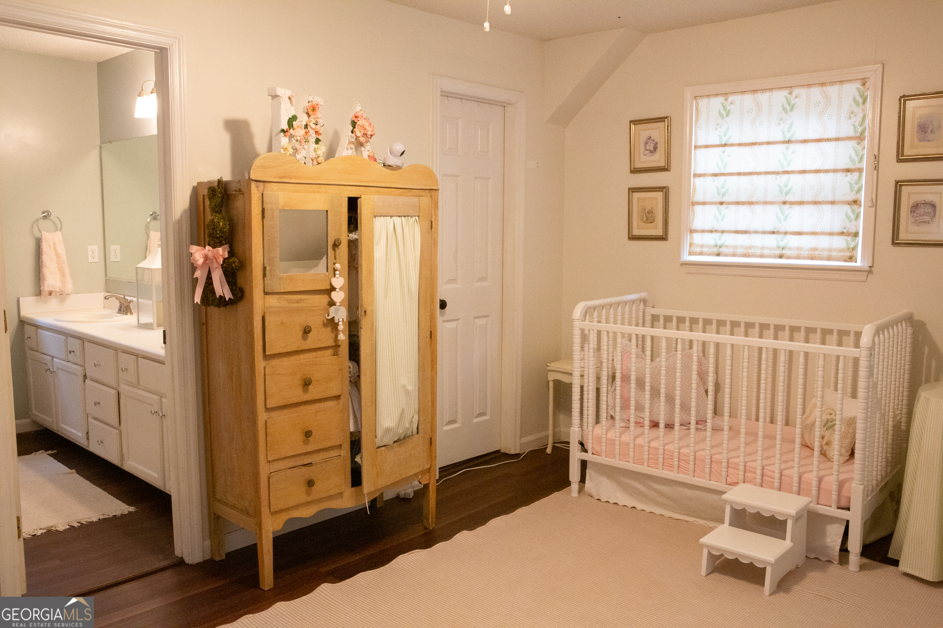 218 E Sheppard Street