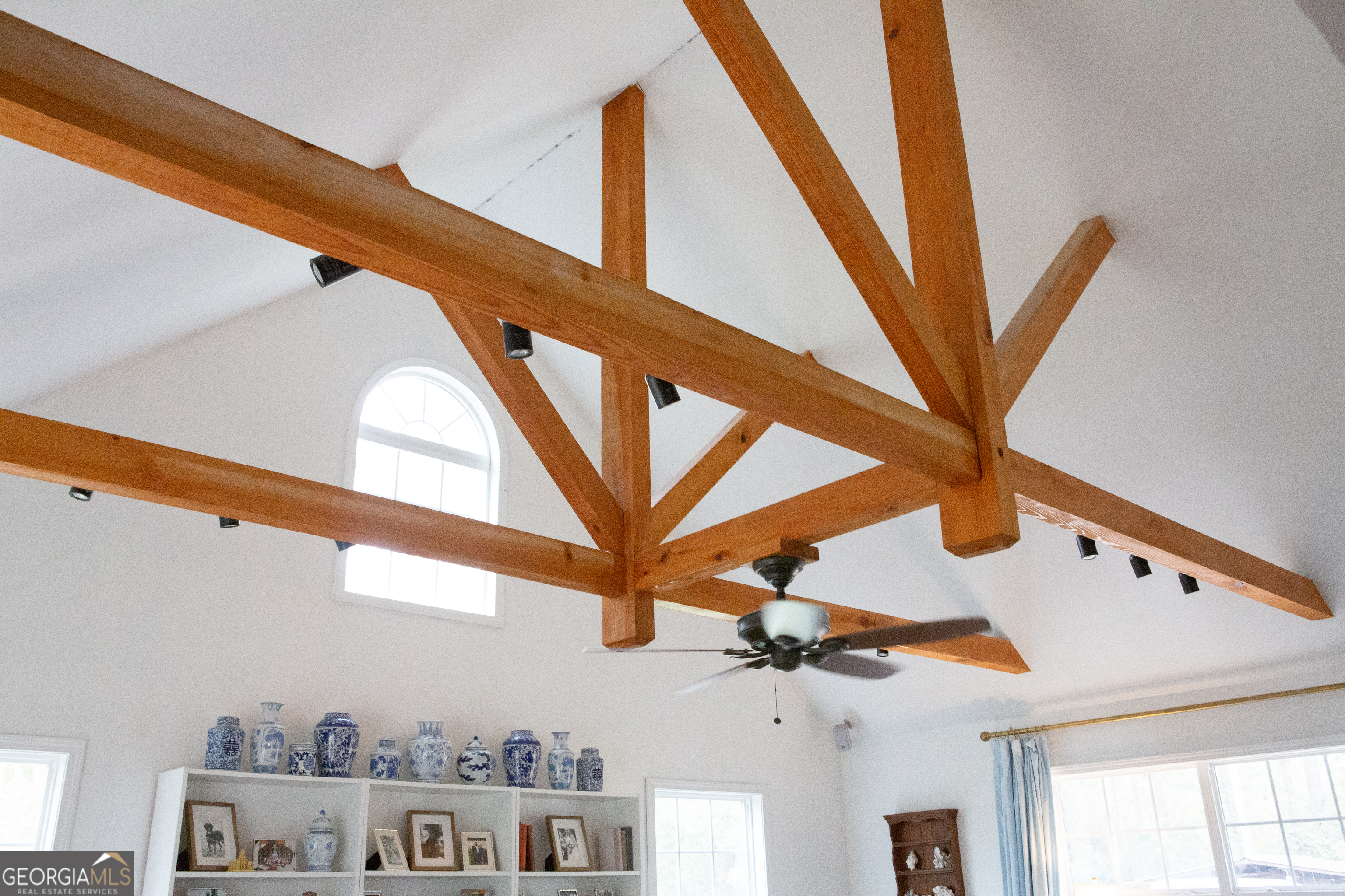 218 E Sheppard Street