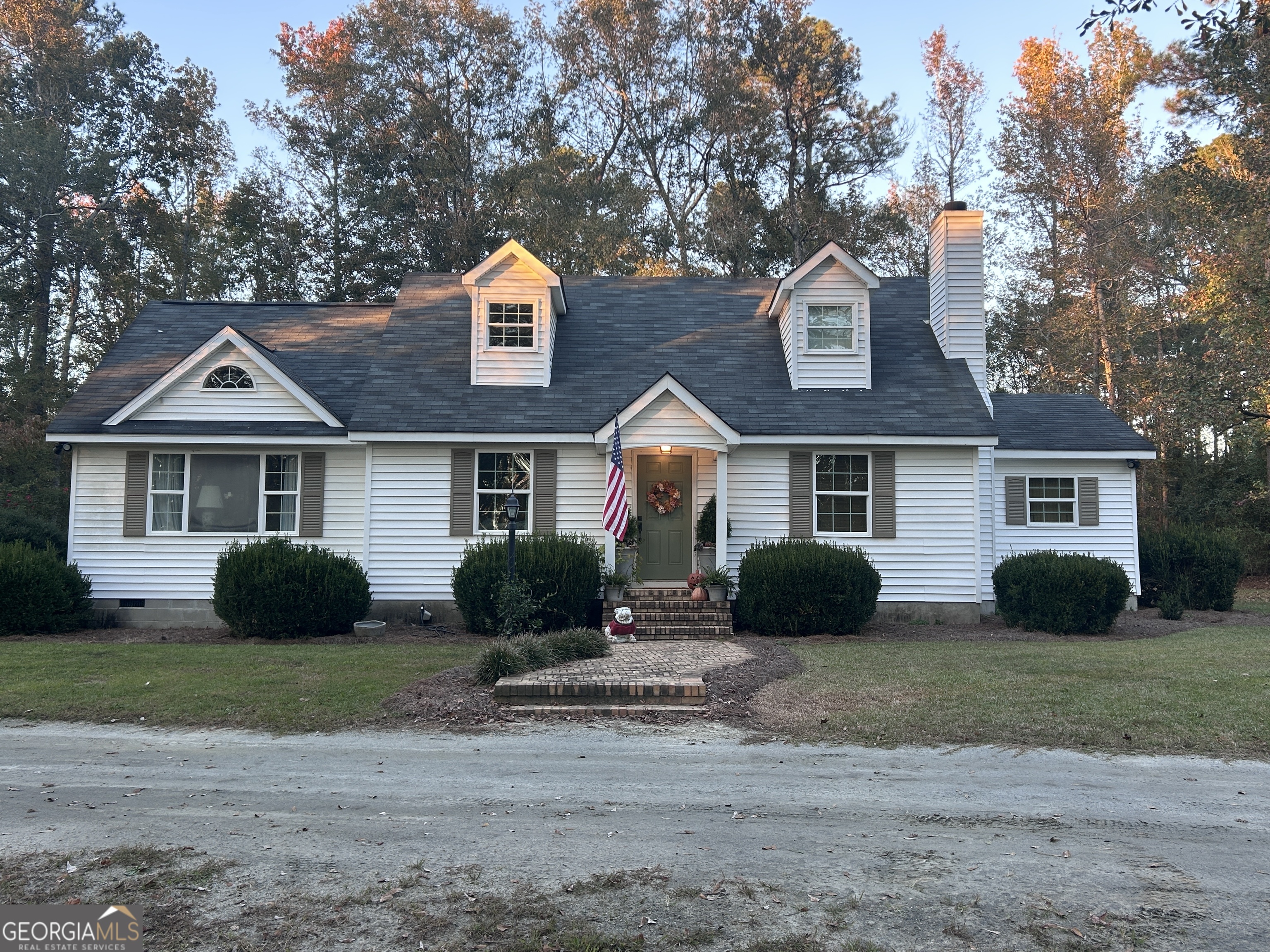 218 E Sheppard Street