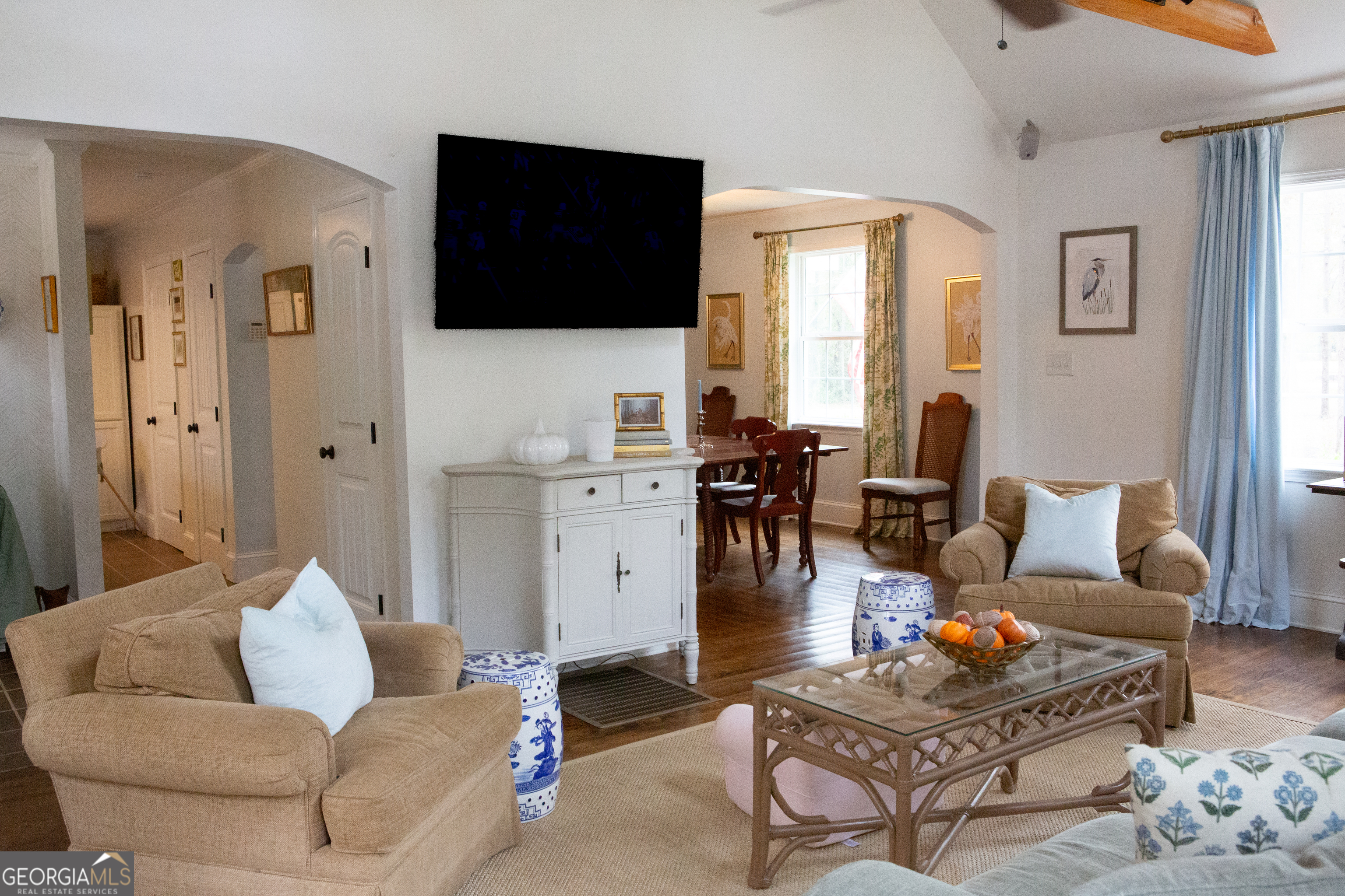 218 E Sheppard Street