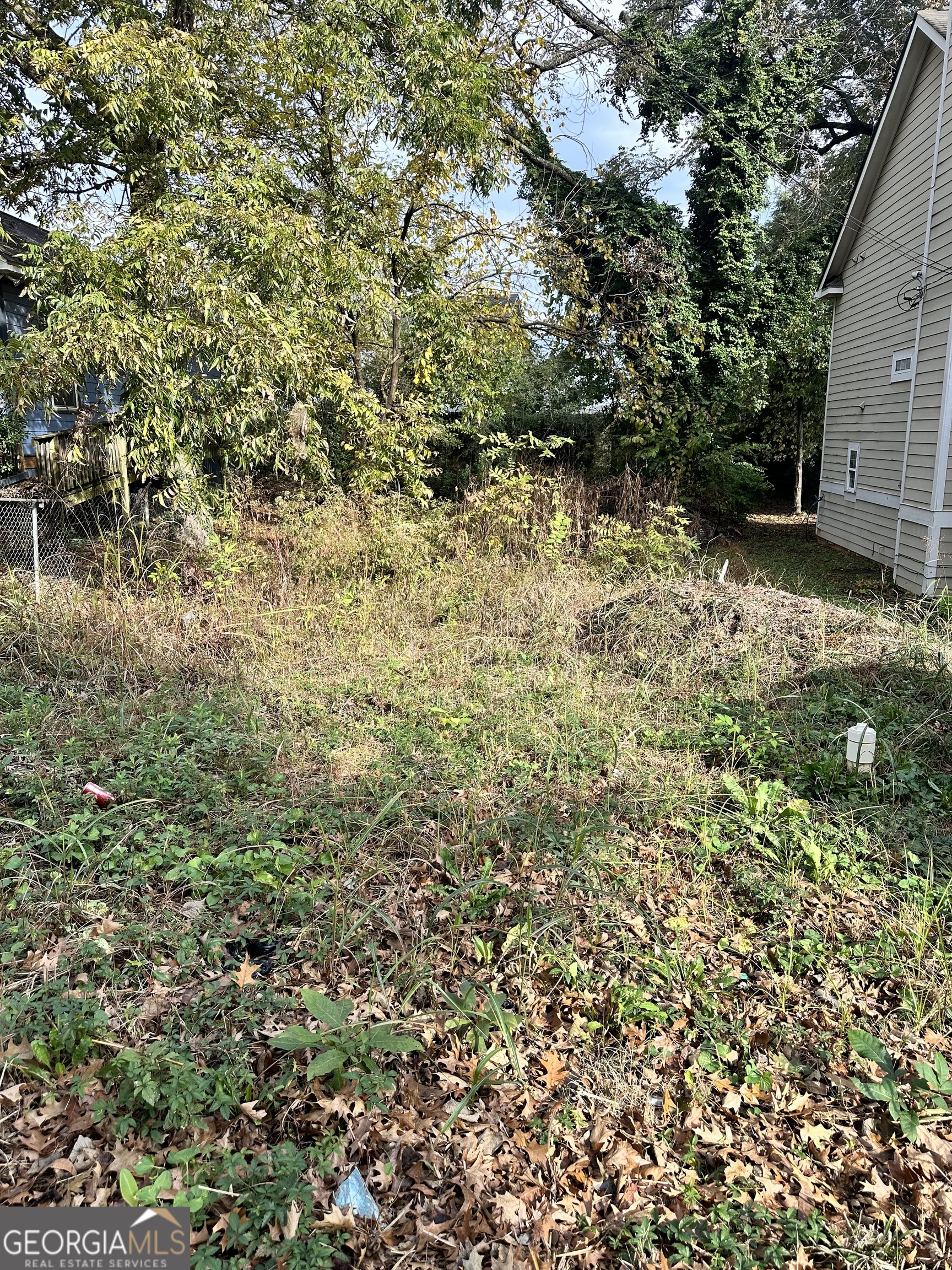 559 Middle Street SW