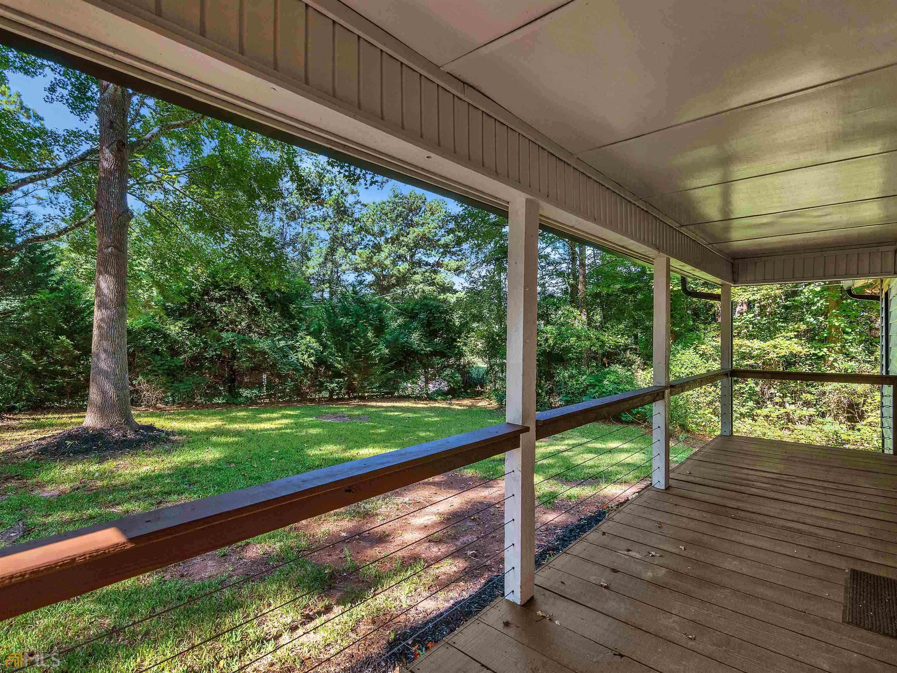 1999 Hampton Locust Grove Road