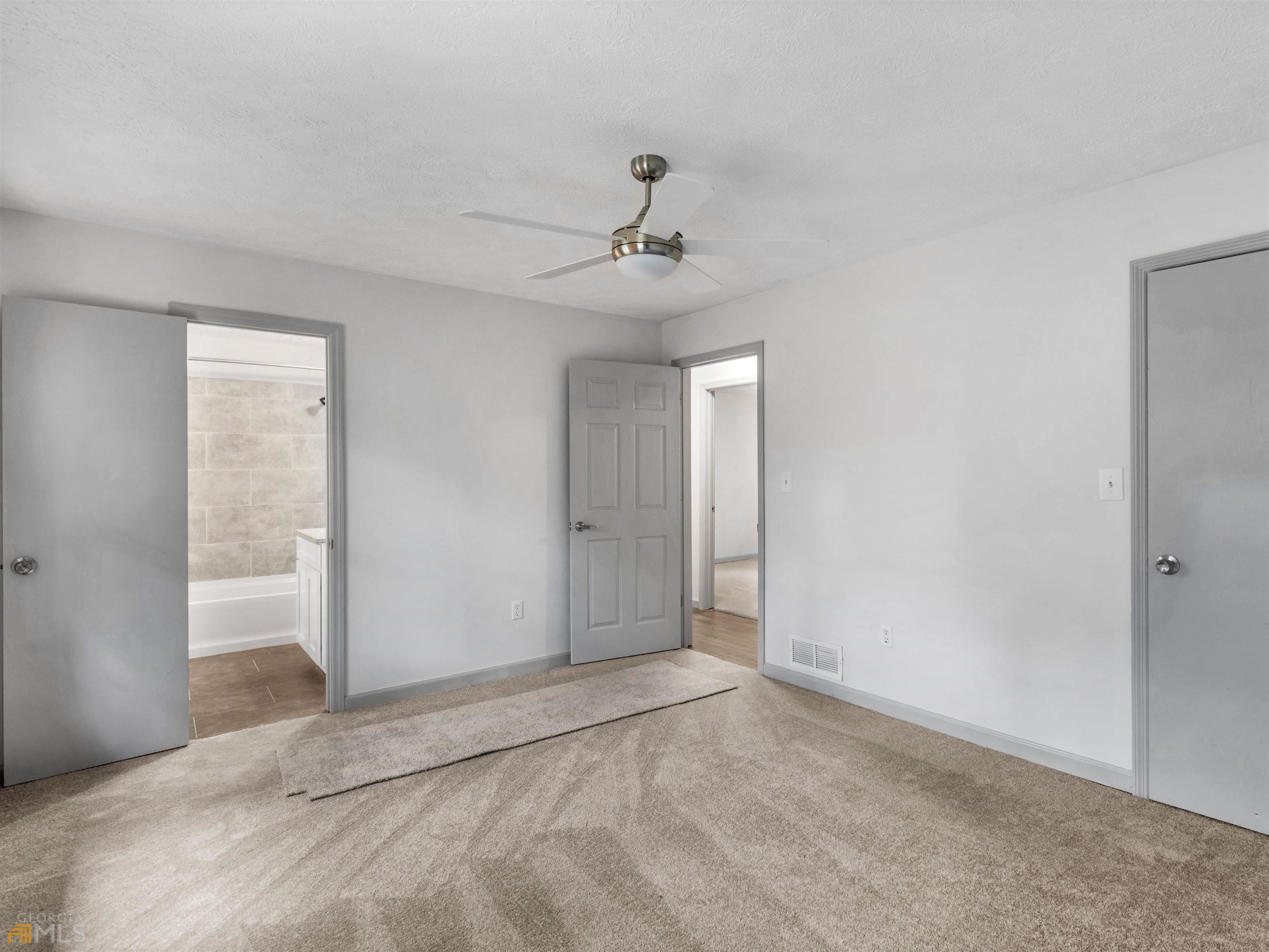 1999 Hampton Locust Grove Road